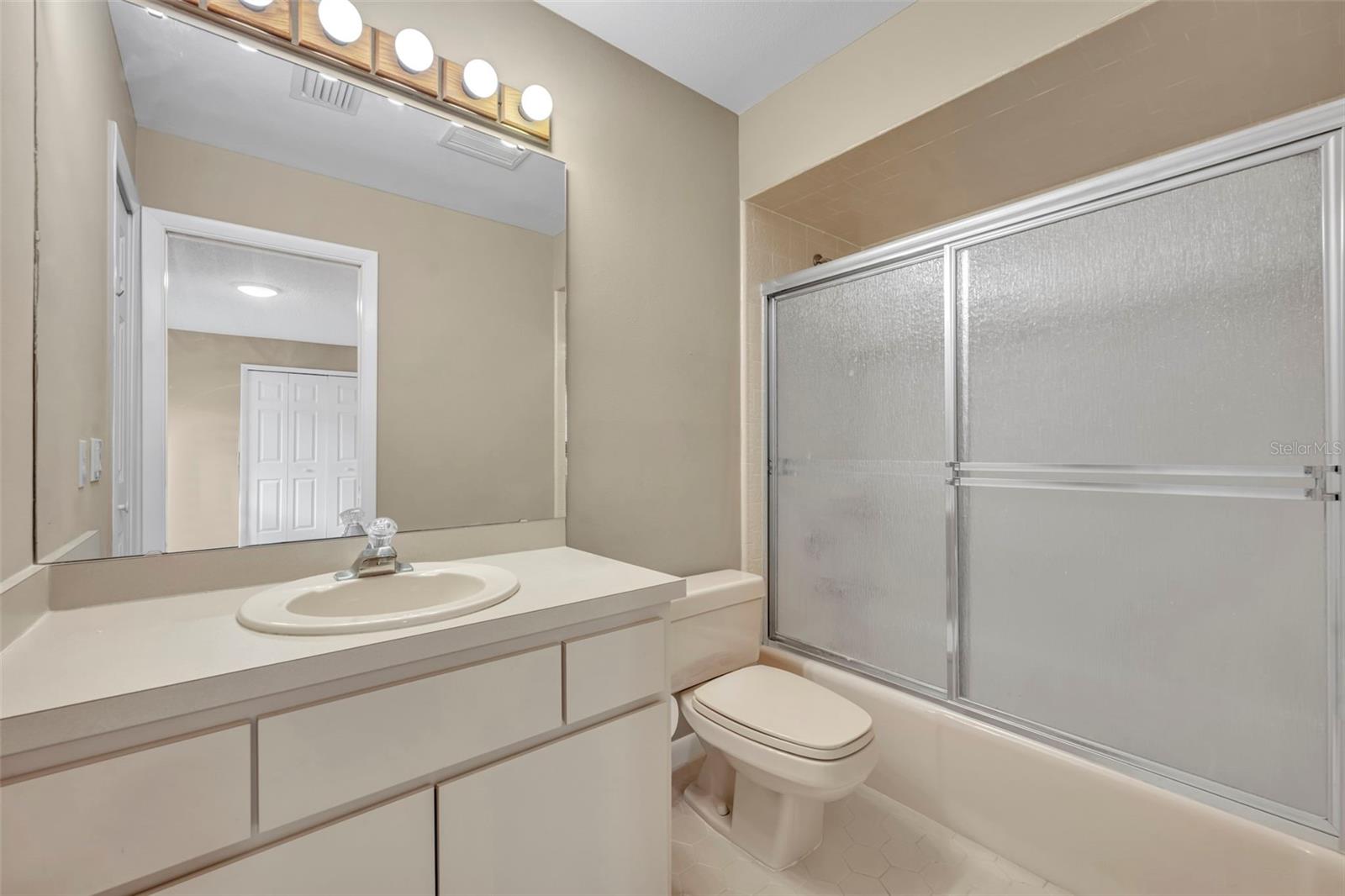 Image 33 of 68 For 603 Waterwood Drive