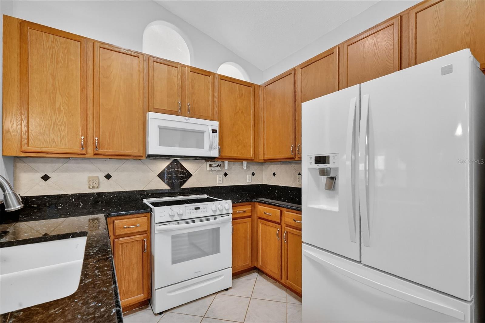 Image 13 of 39 For 2993 Beaumont Lane