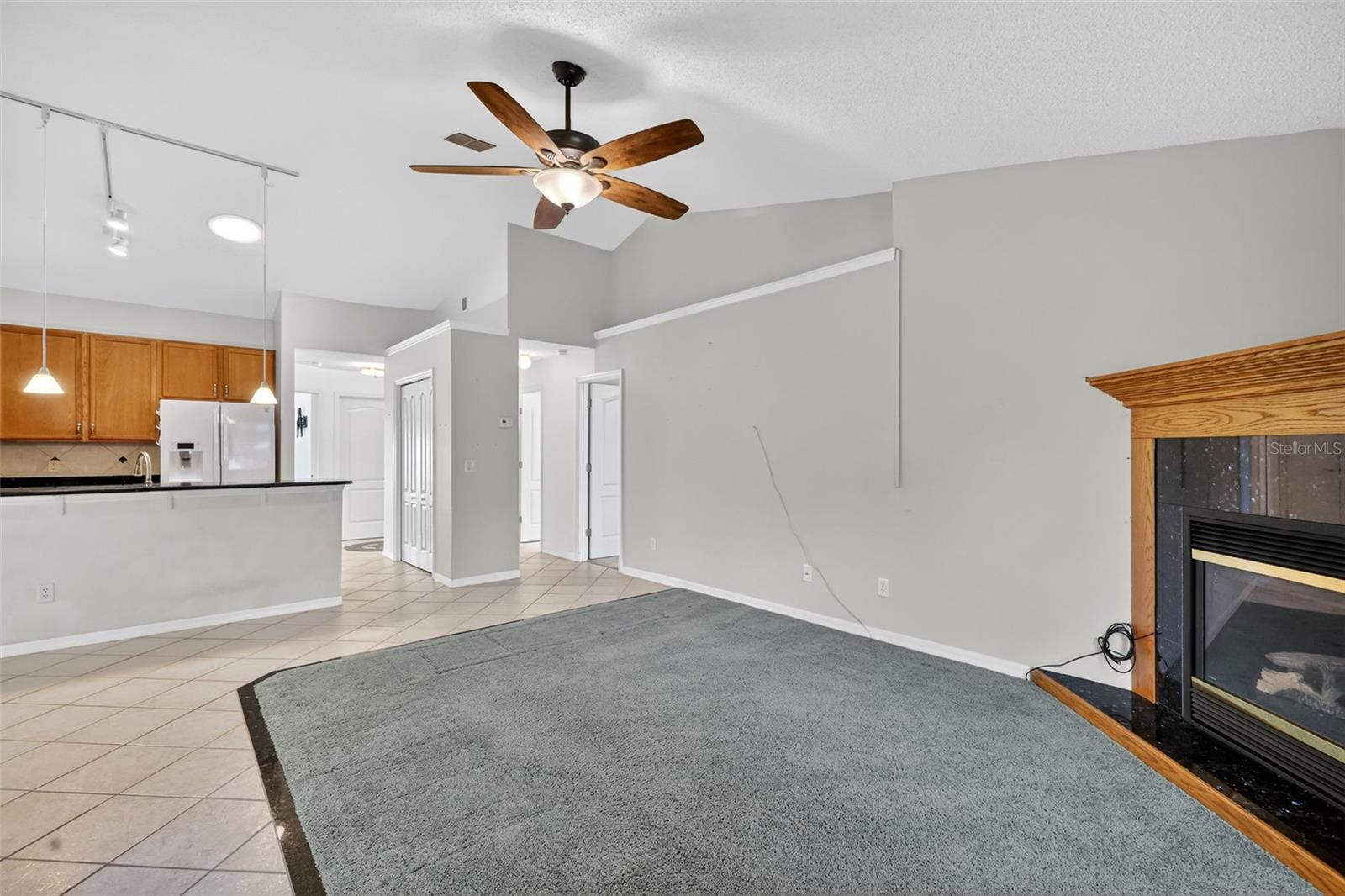 Image 17 of 39 For 2993 Beaumont Lane