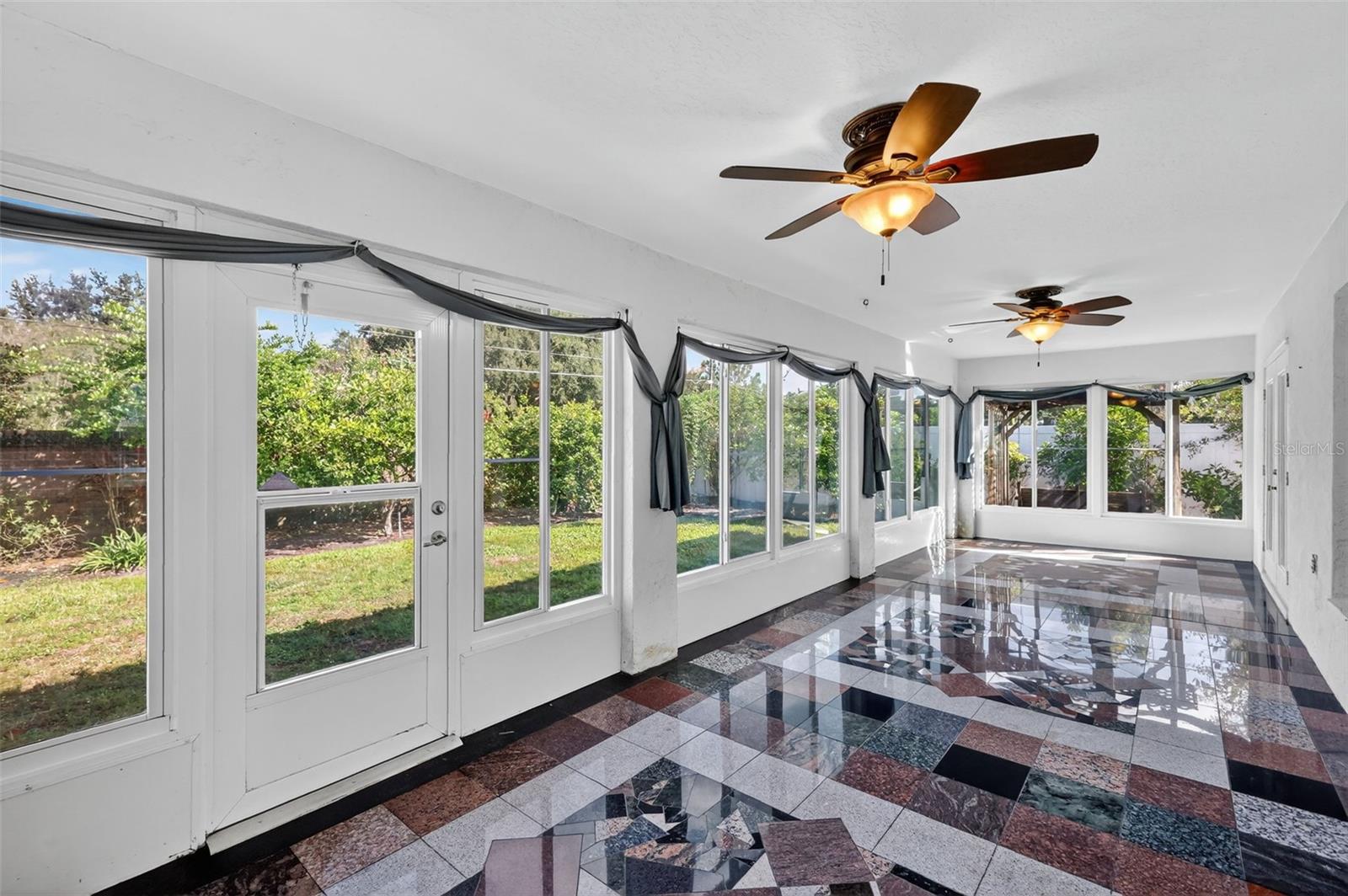 Image 28 of 39 For 2993 Beaumont Lane