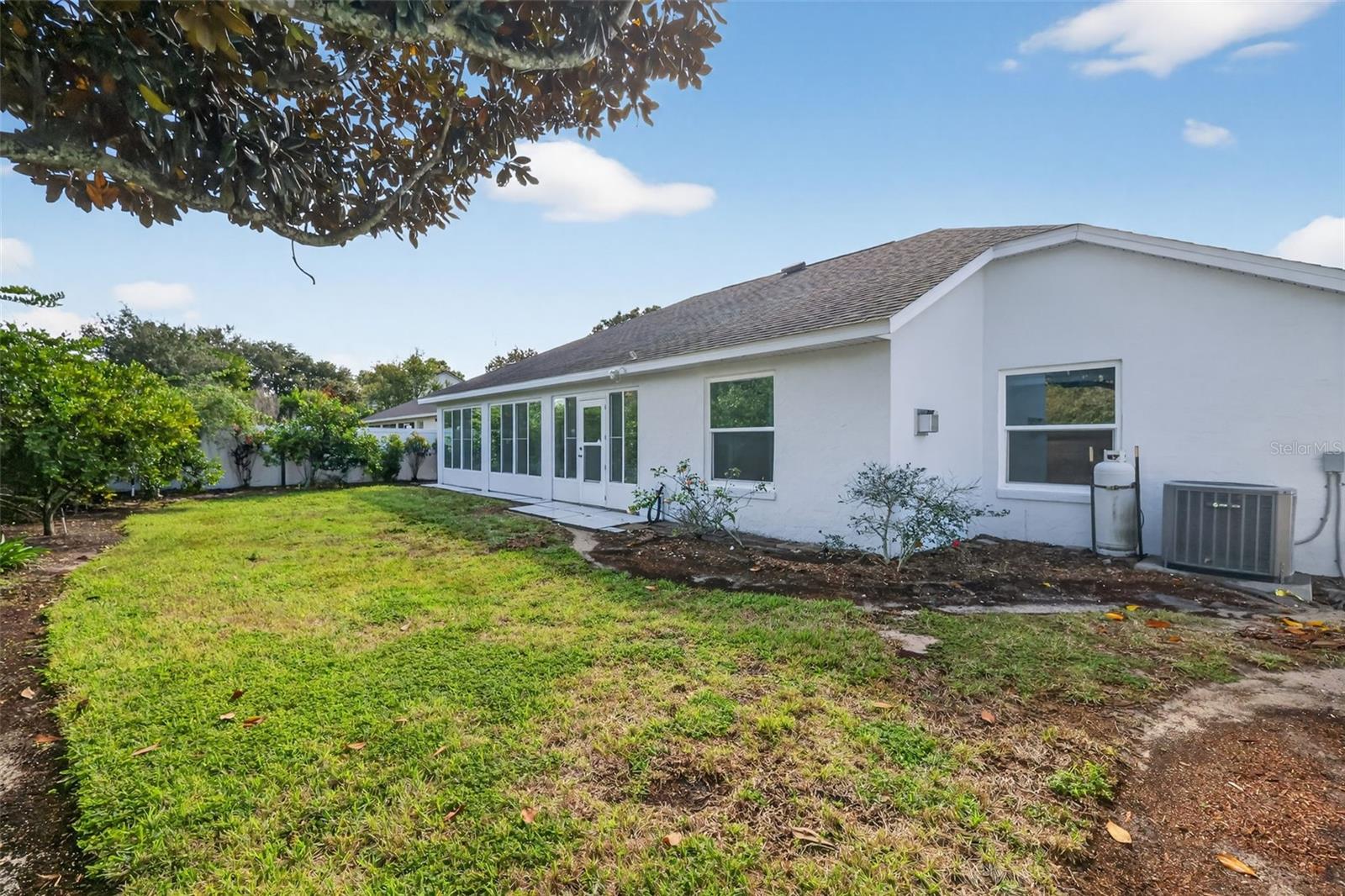 Image 31 of 39 For 2993 Beaumont Lane