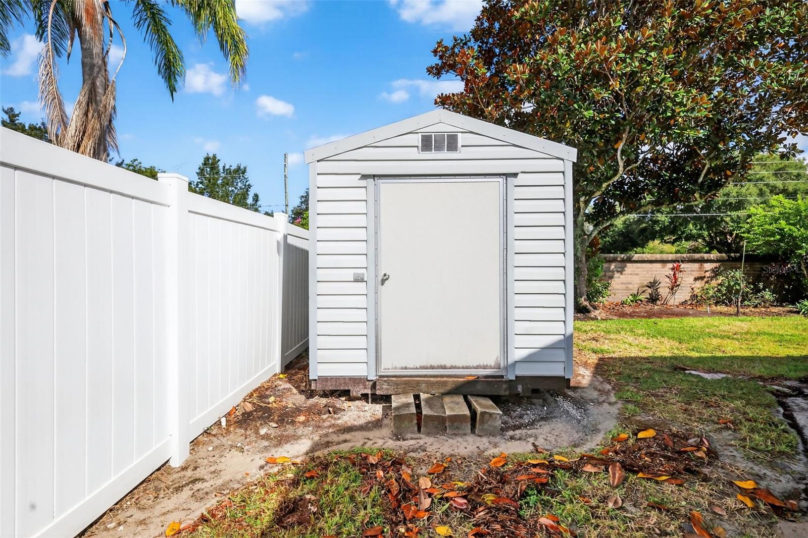 Image 34 of 39 For 2993 Beaumont Lane