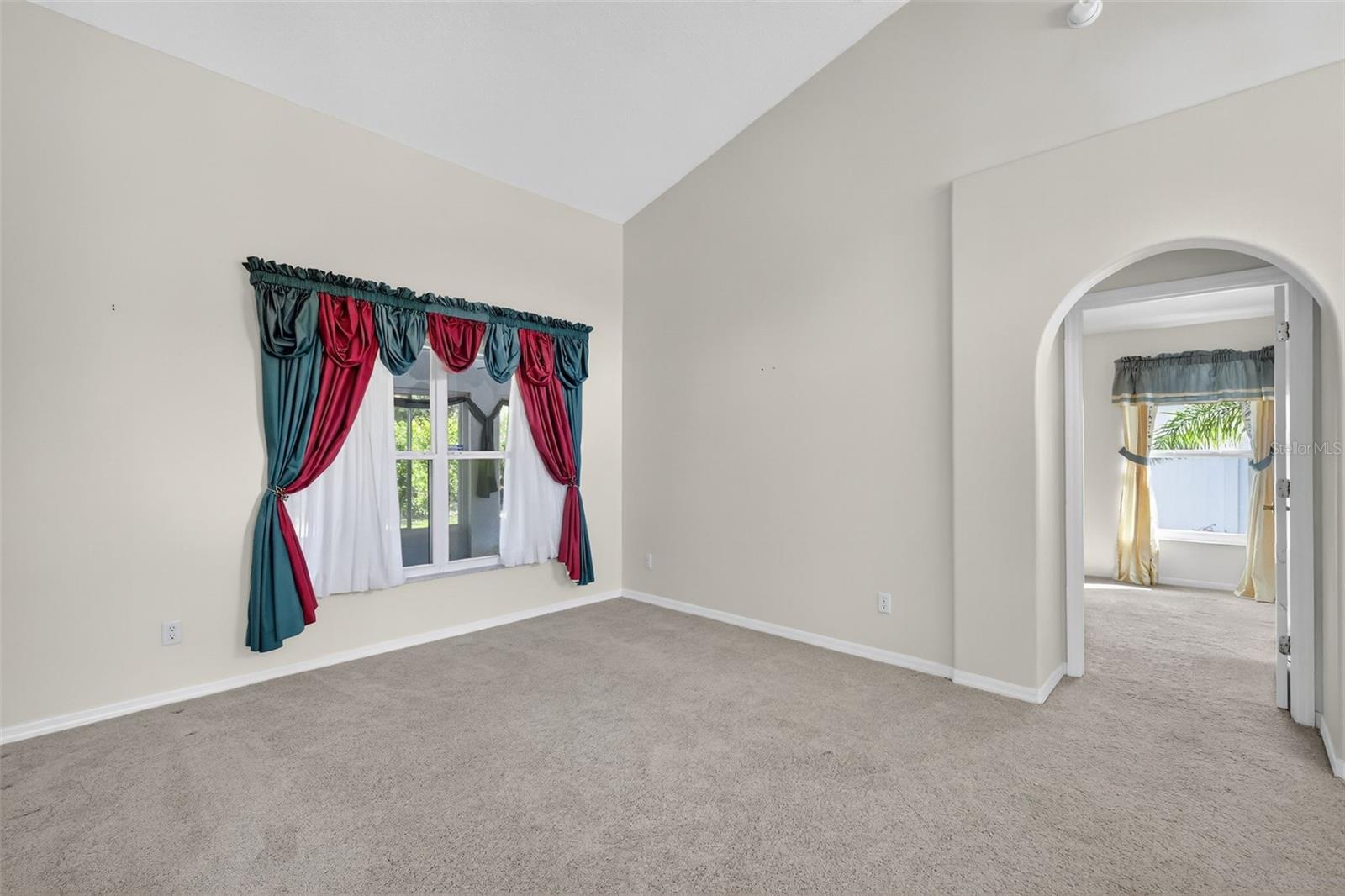 Image 5 of 39 For 2993 Beaumont Lane