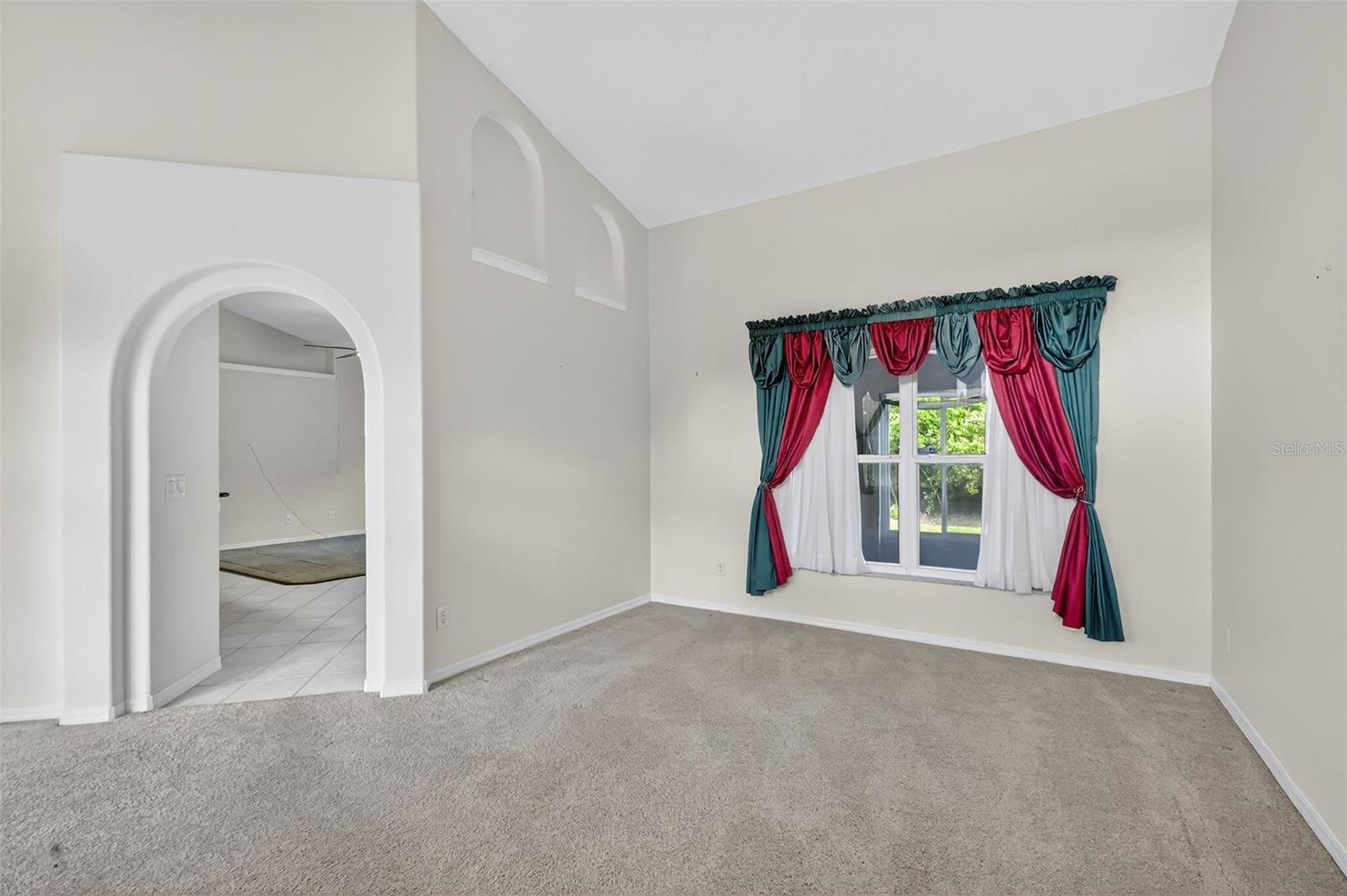 Image 6 of 39 For 2993 Beaumont Lane