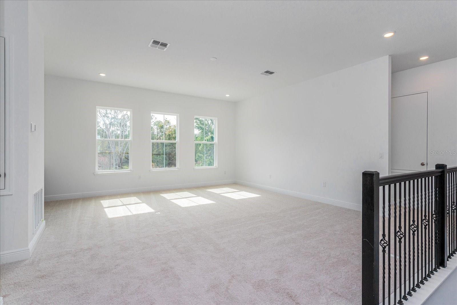 Image 19 of 29 For 7019 Windy Palm Way
