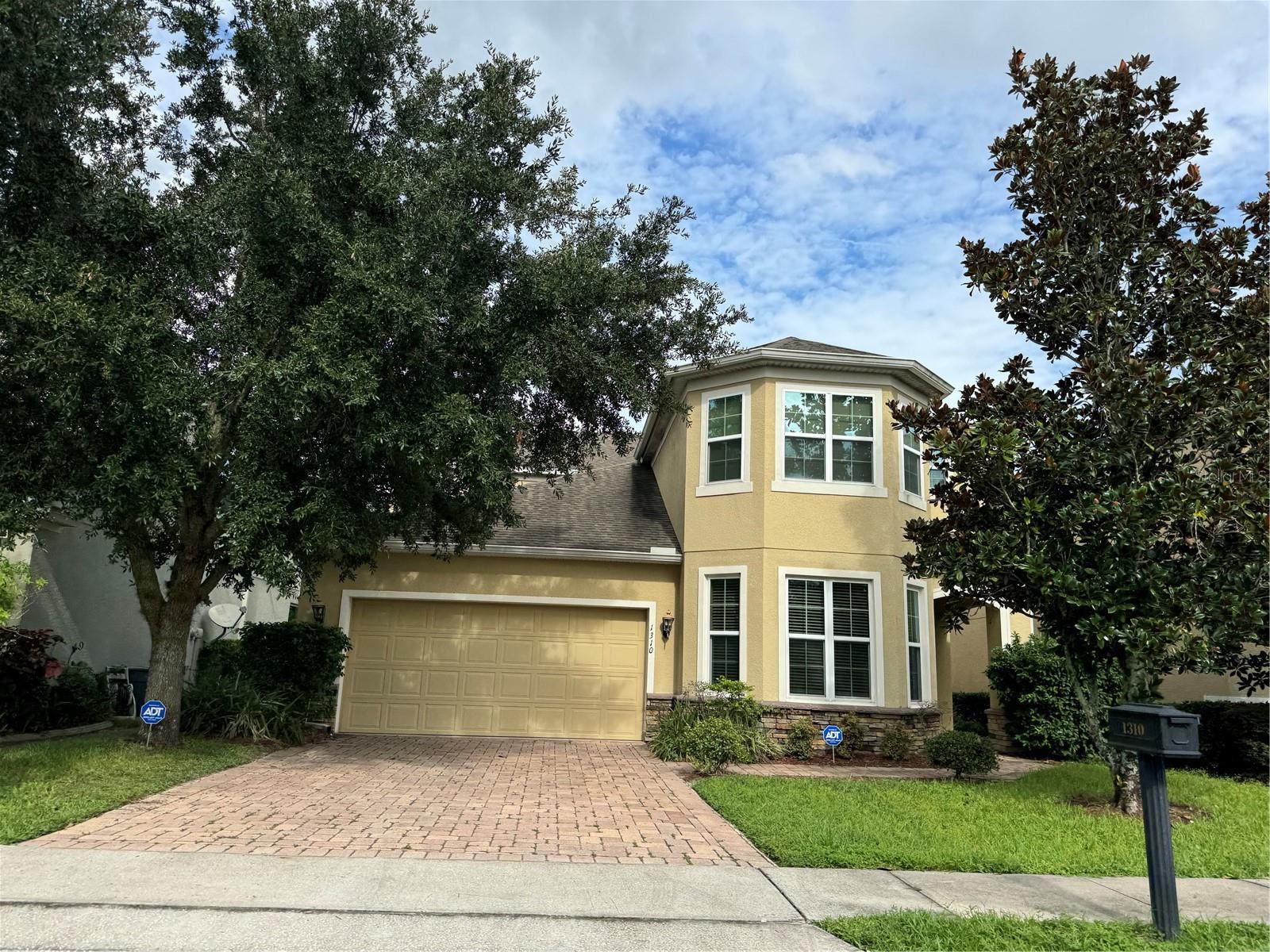 Listing Details for 1310 Oakcrest Court, DAVENPORT, FL 33837
