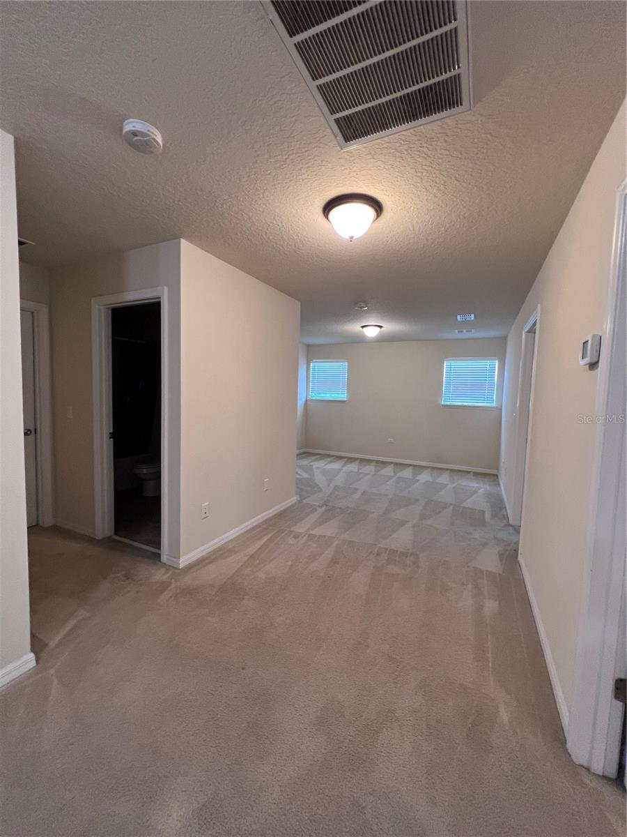 Image 24 of 43 For 1310 Oakcrest Court