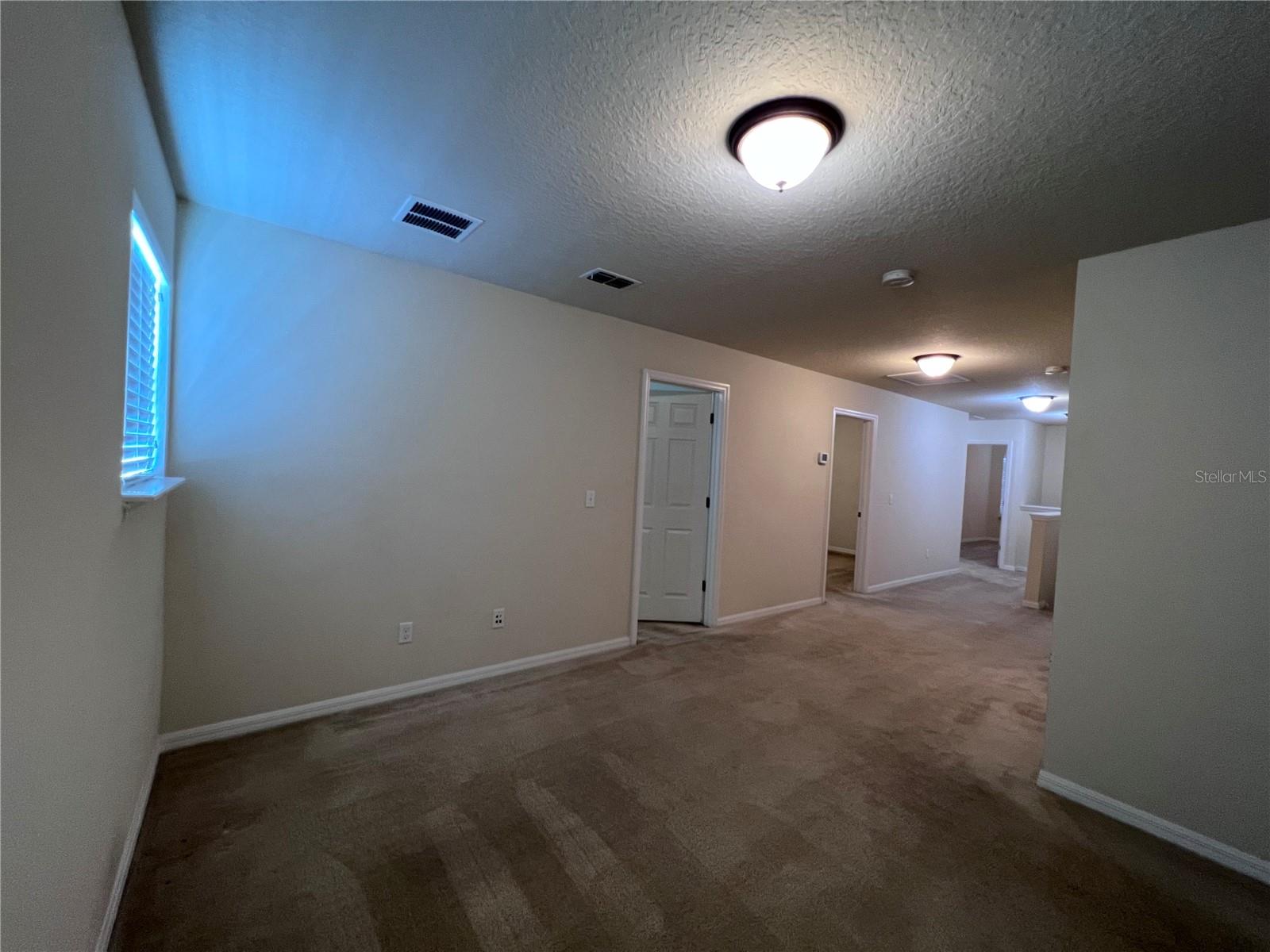 Image 27 of 43 For 1310 Oakcrest Court