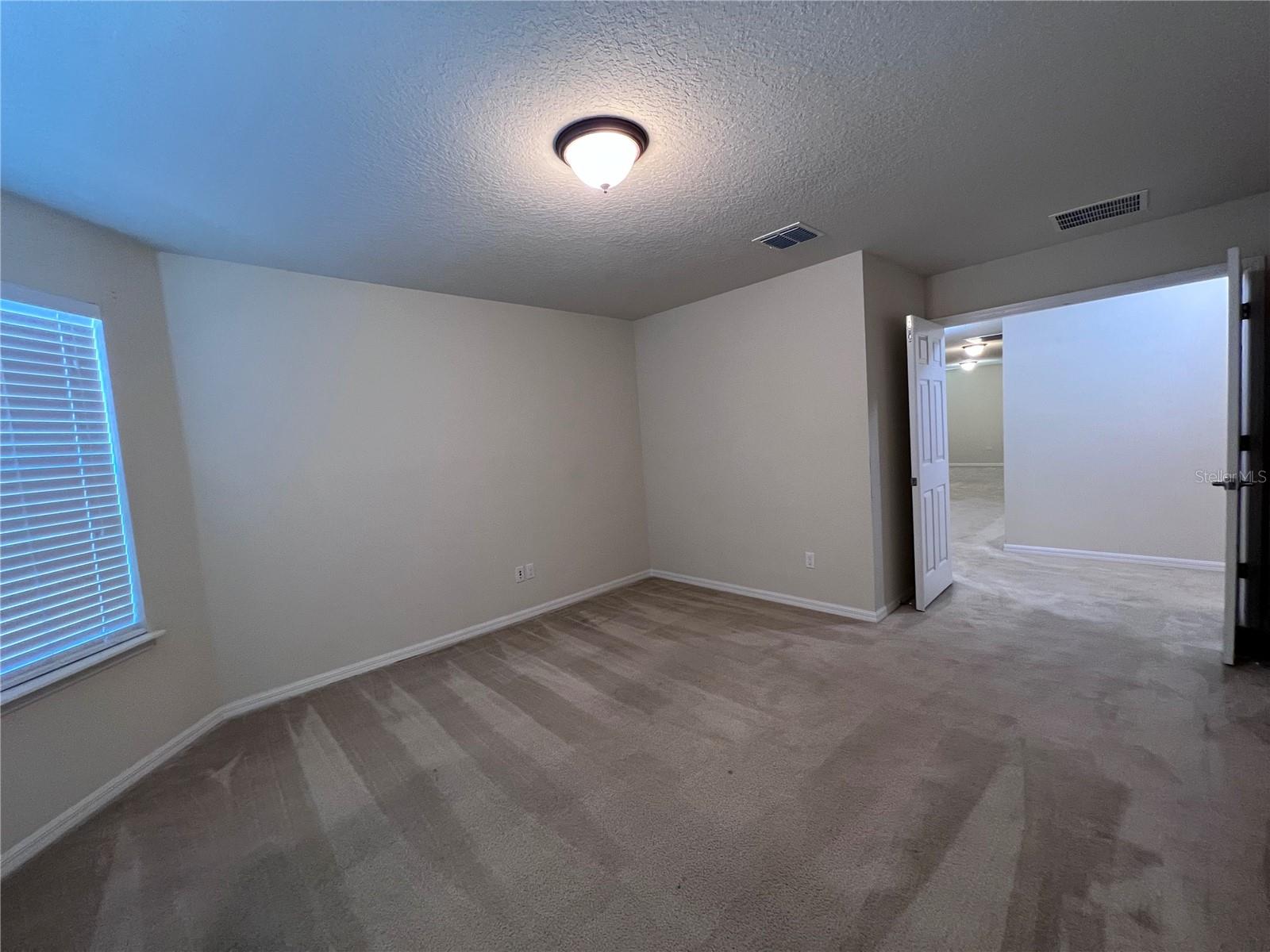 Image 29 of 43 For 1310 Oakcrest Court