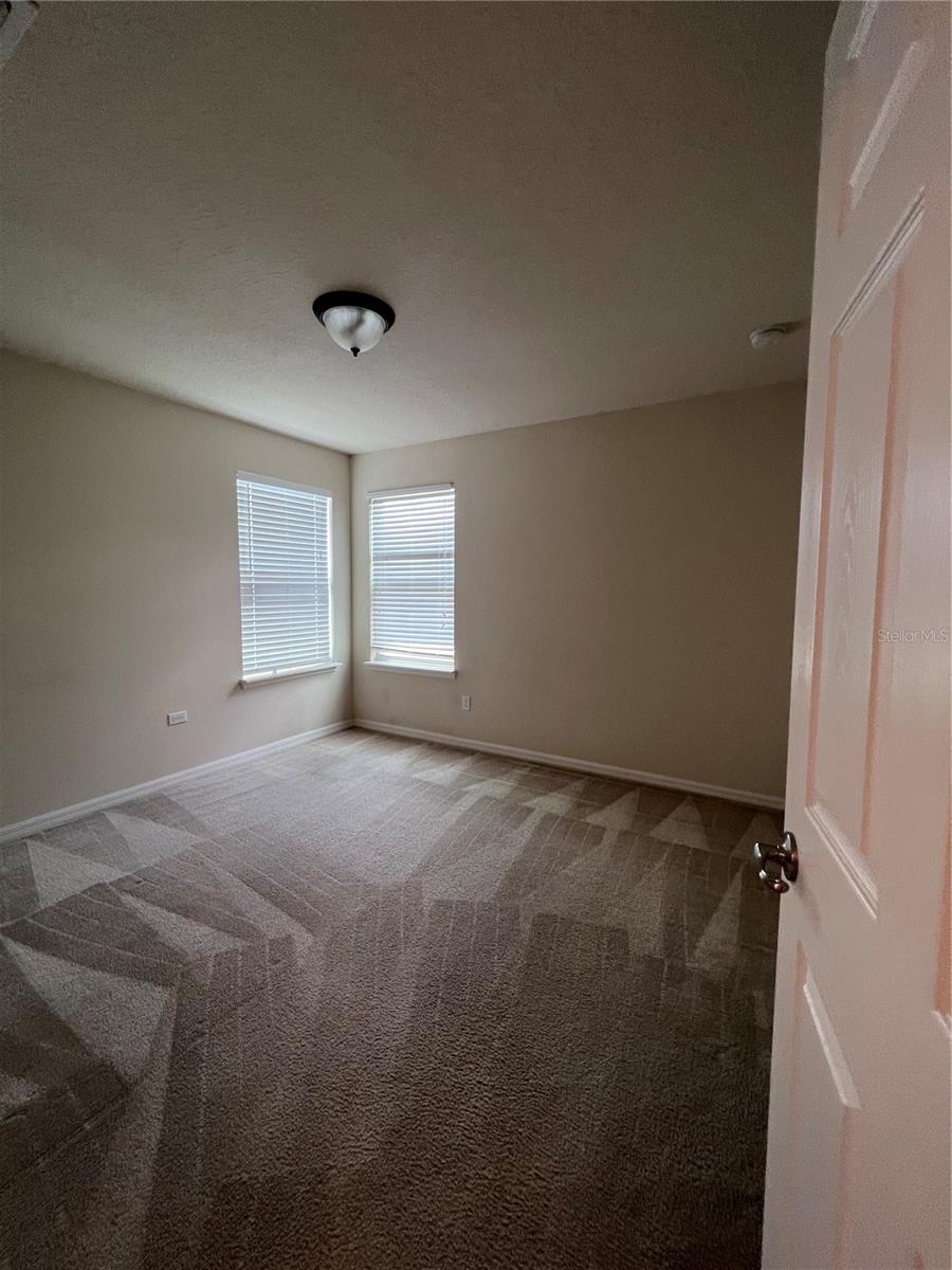 Image 33 of 43 For 1310 Oakcrest Court