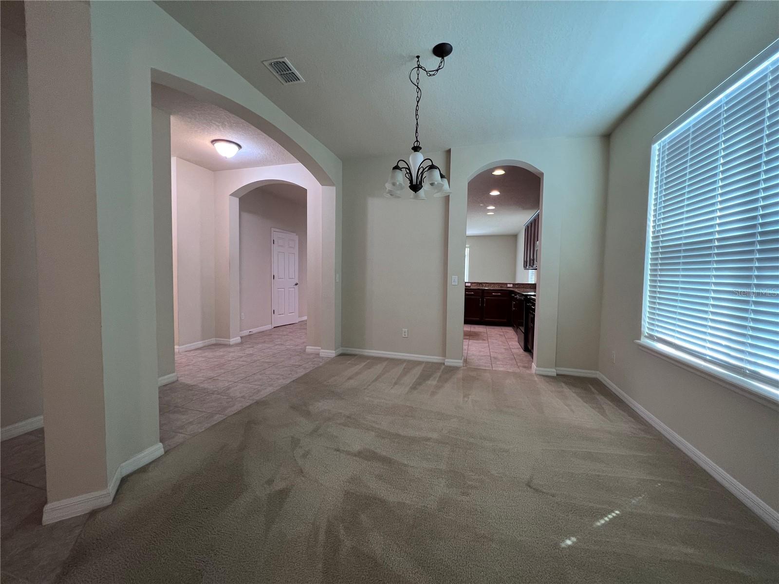 Image 7 of 43 For 1310 Oakcrest Court