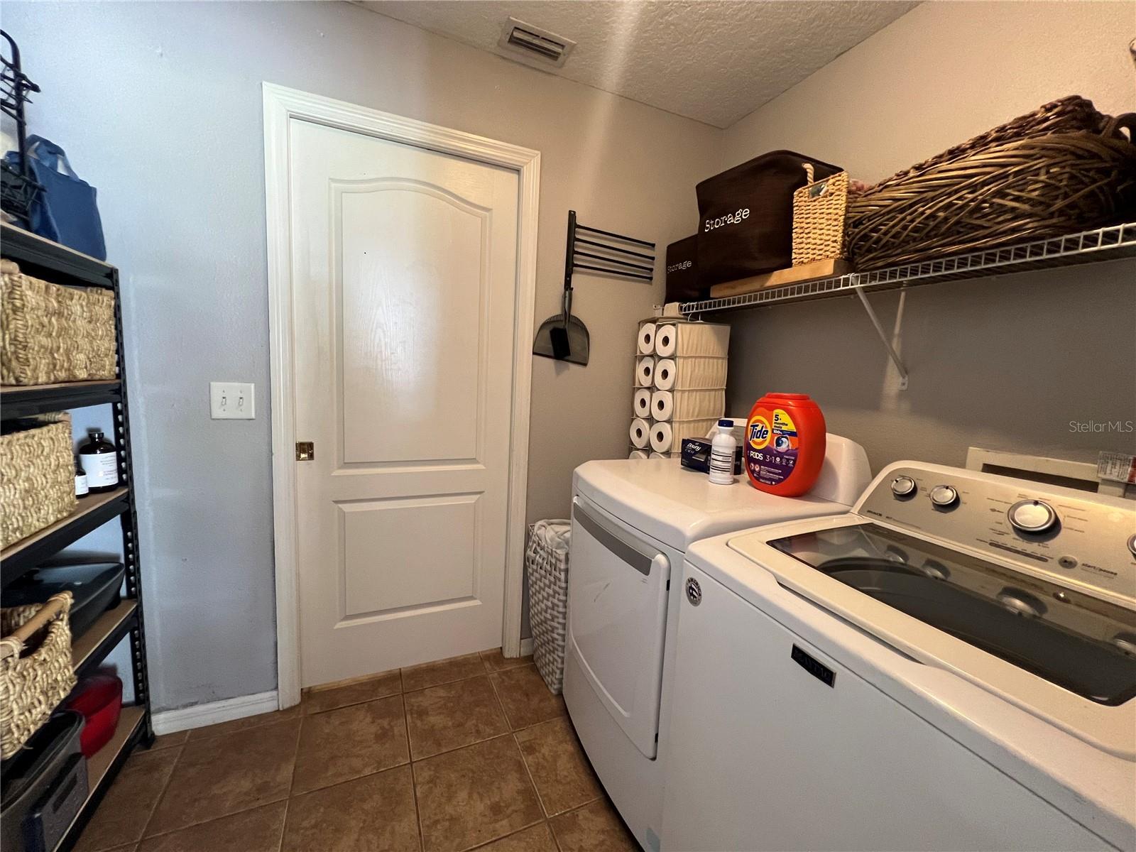 Image 26 of 32 For 1022 Cr 463b