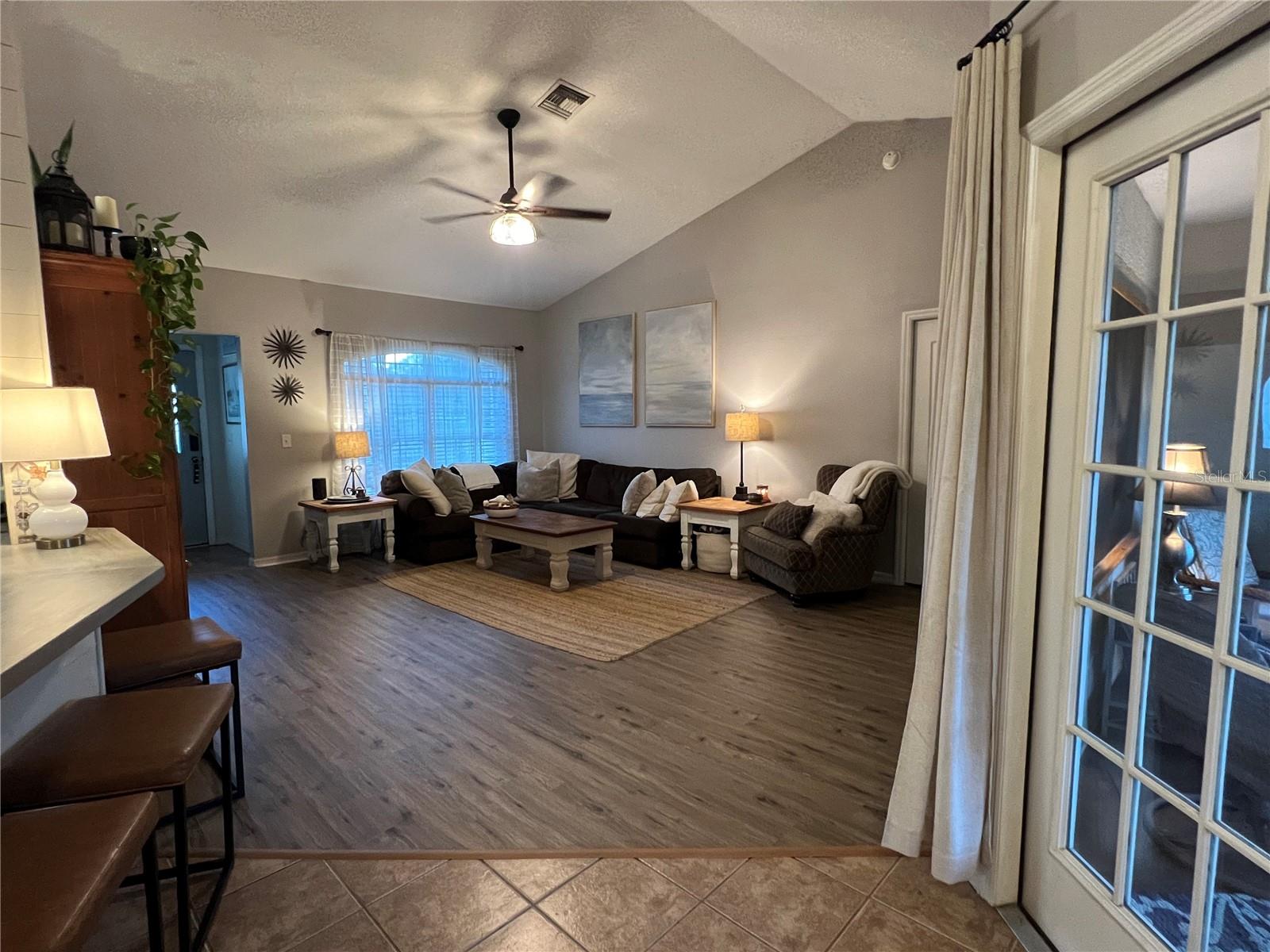 Image 7 of 32 For 1022 Cr 463b