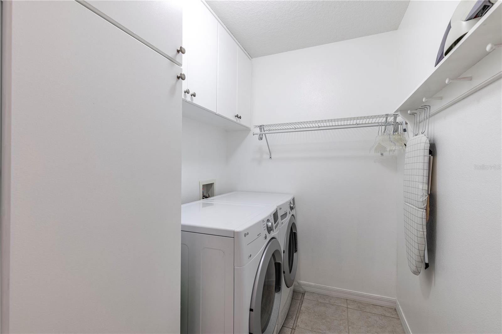 Image 38 of 79 For 5401 Water Lily Court