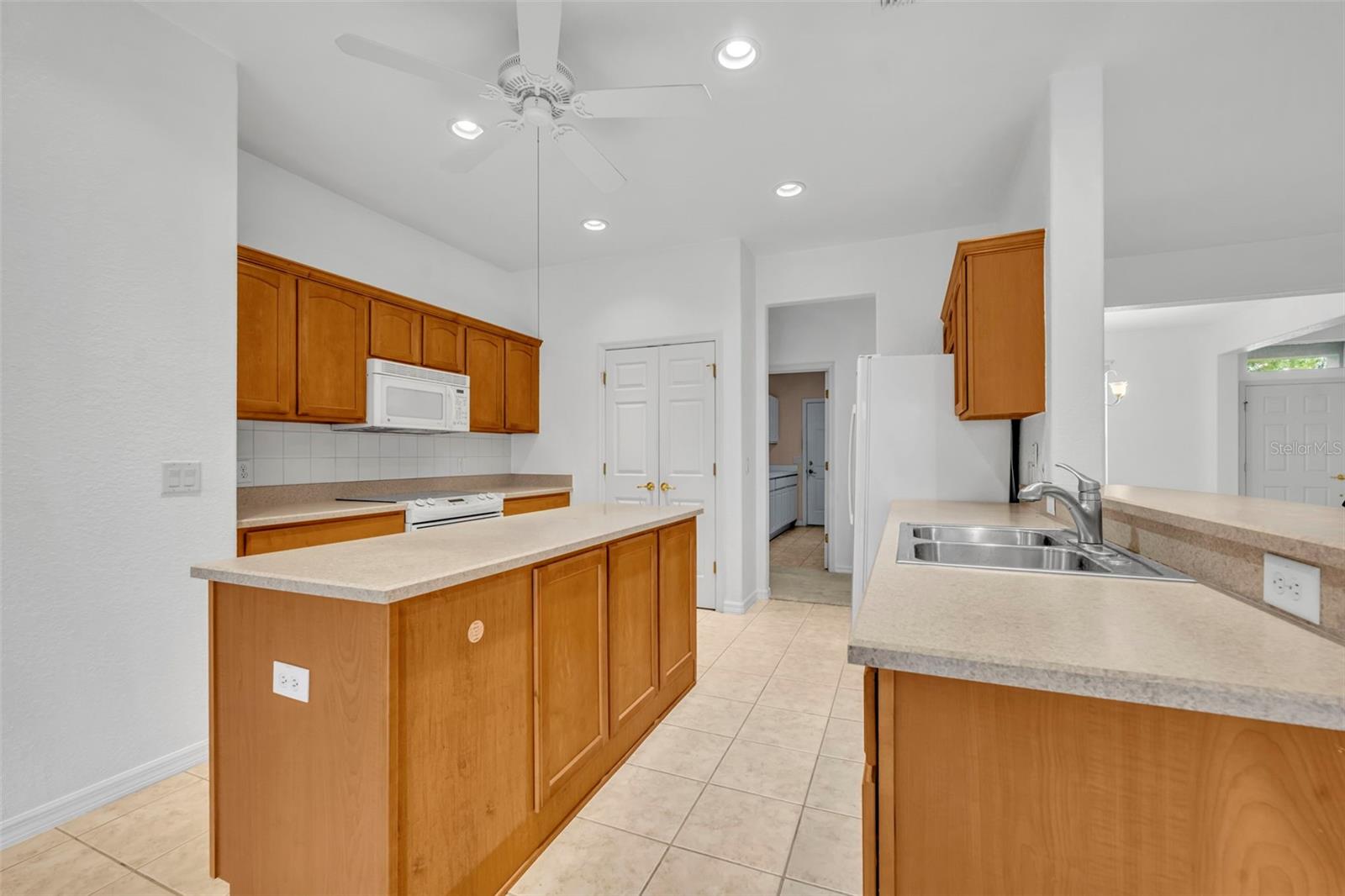 Image 17 of 43 For 12176 91st Avenue
