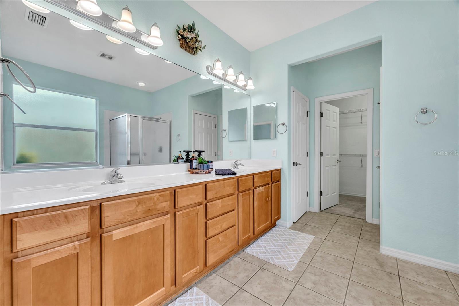 Image 22 of 43 For 12176 91st Avenue