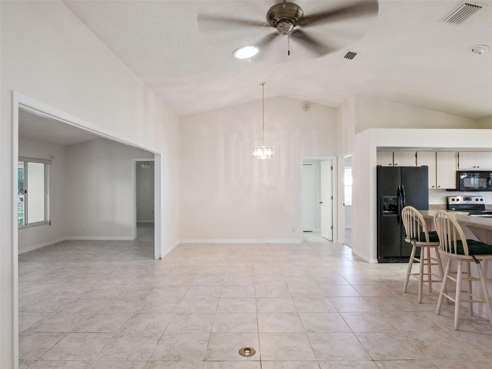 Image 9 of 77 For 5616 Laver Street