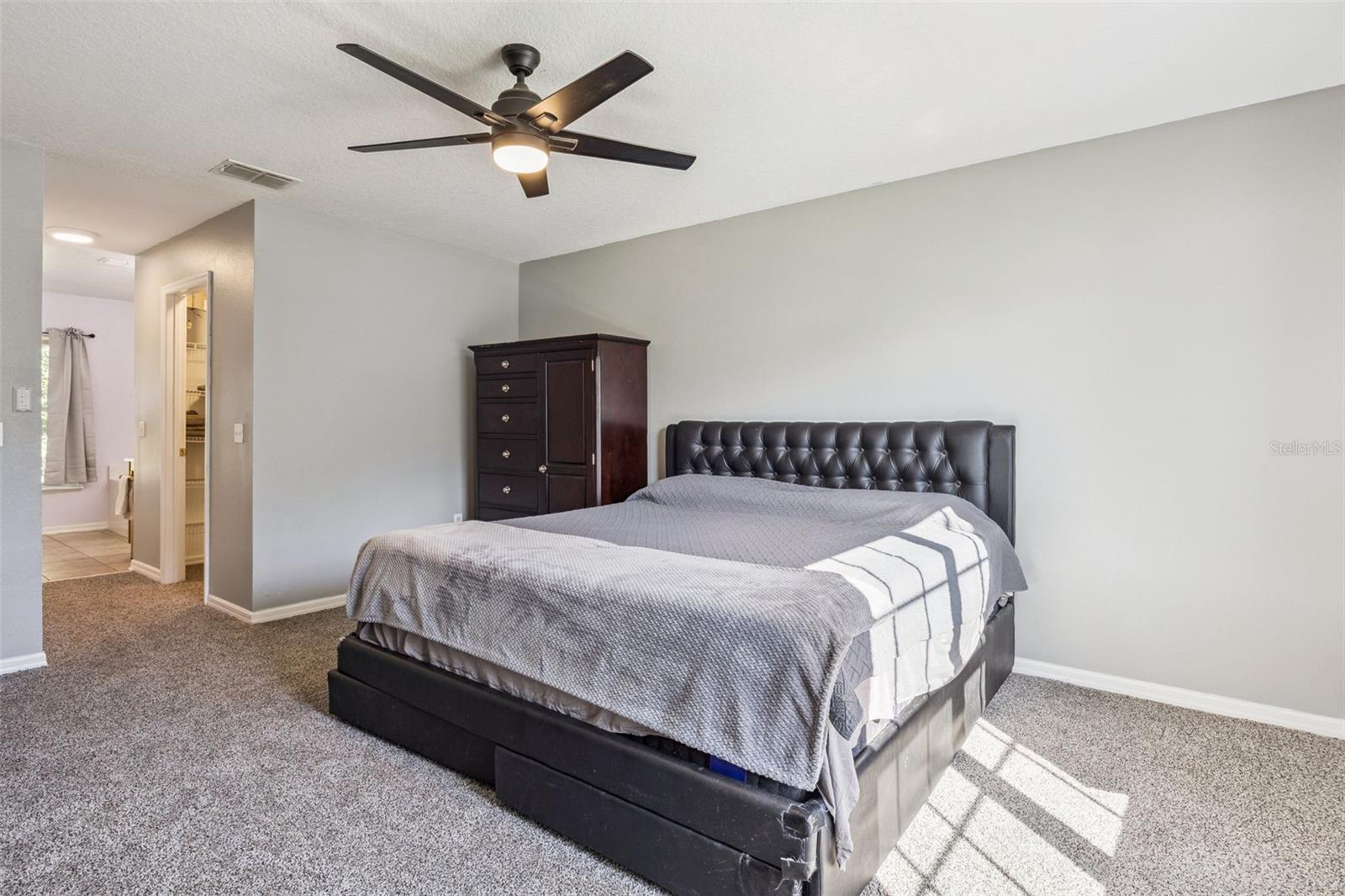 Image 15 of 43 For 15563 Merlin Avenue