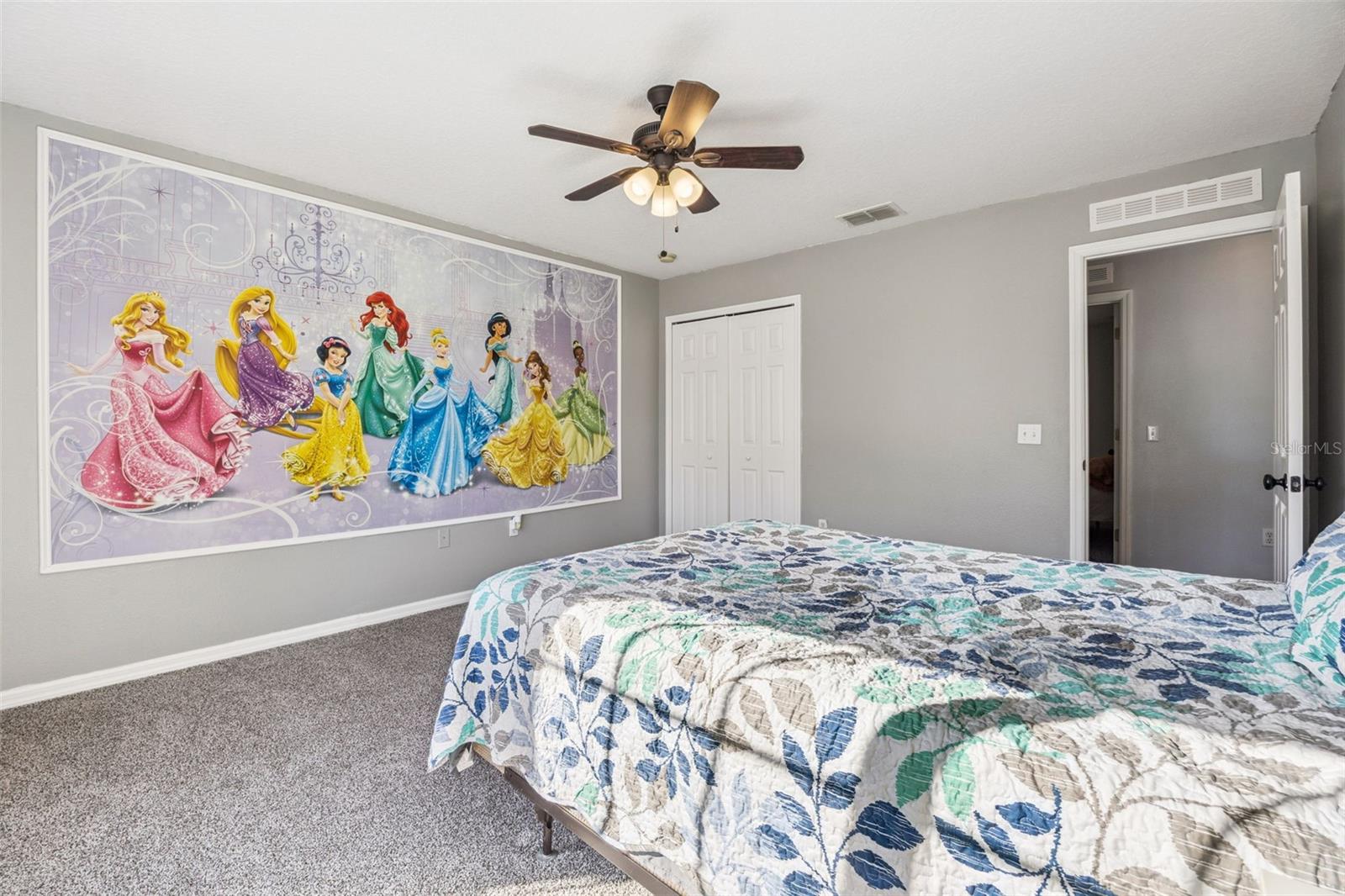 Image 22 of 43 For 15563 Merlin Avenue