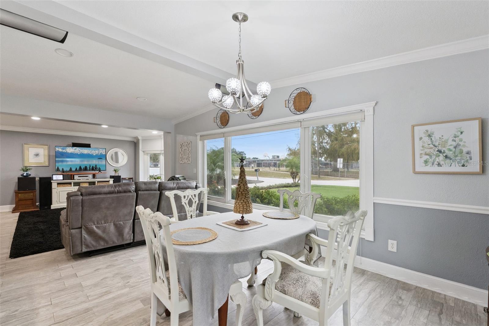 Image 12 of 41 For 268 2nd Street