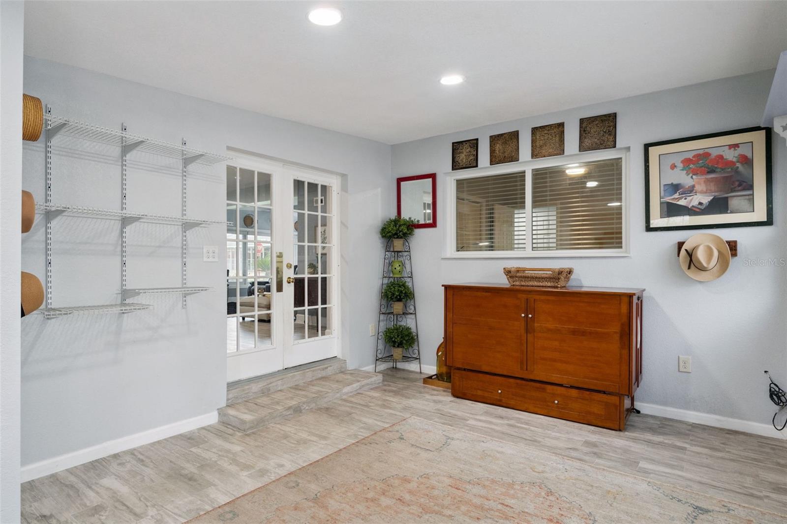 Image 23 of 41 For 268 2nd Street