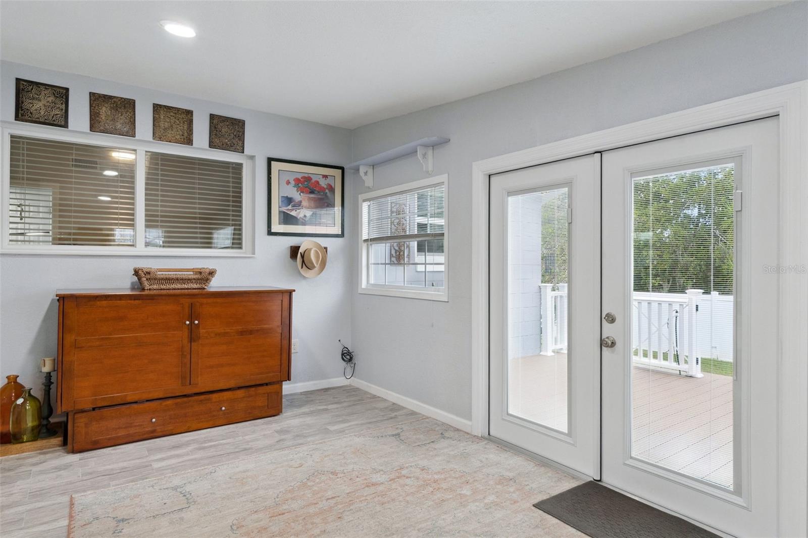 Image 25 of 41 For 268 2nd Street