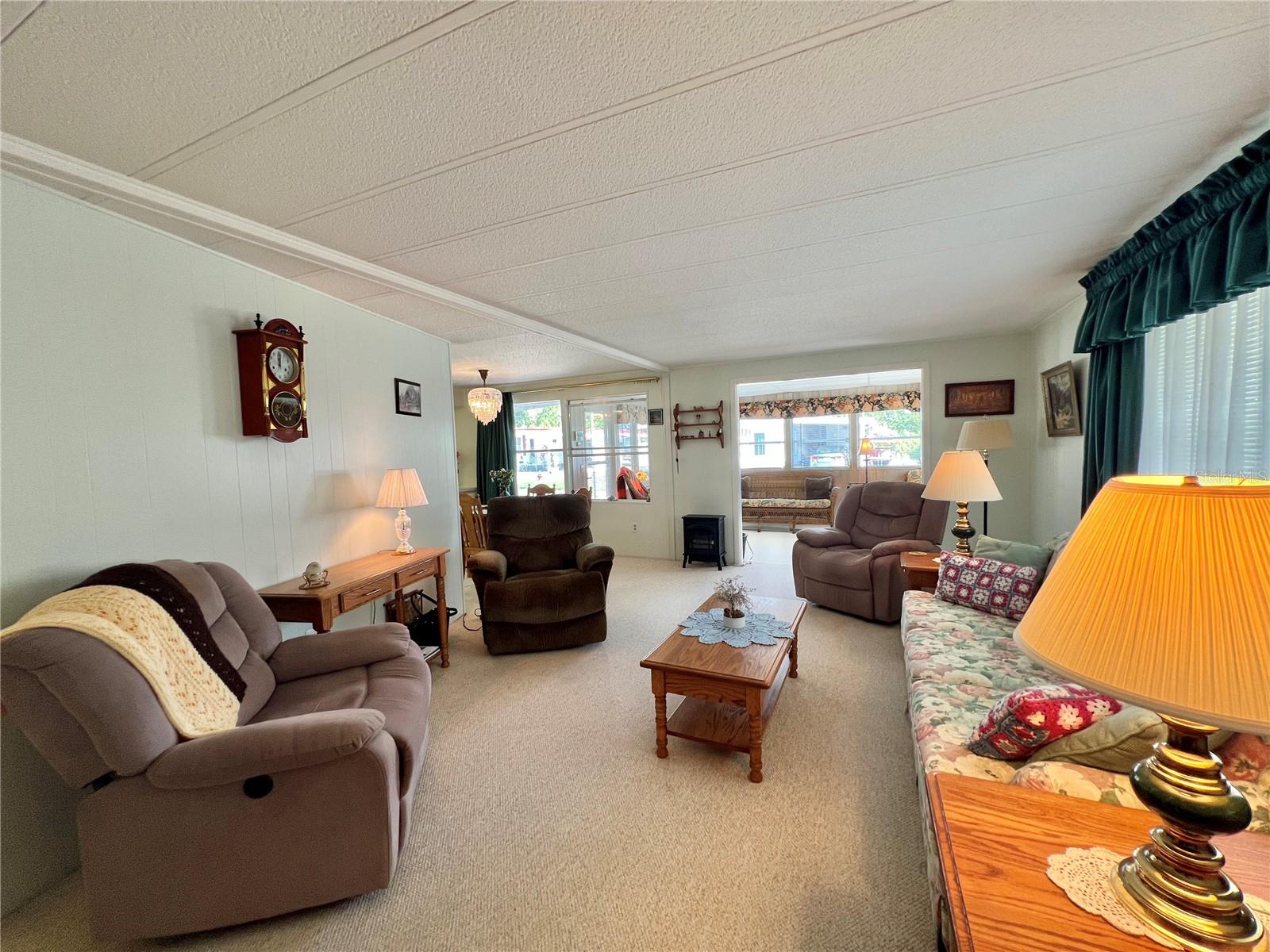 Image 26 of 79 For 107 Willow Lane