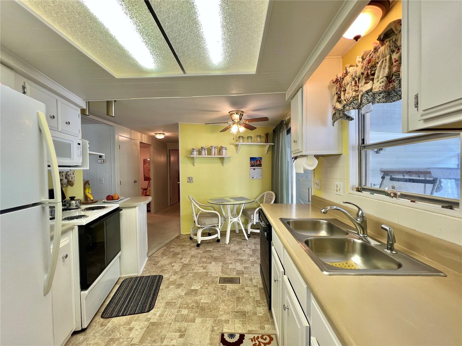 Image 51 of 79 For 107 Willow Lane