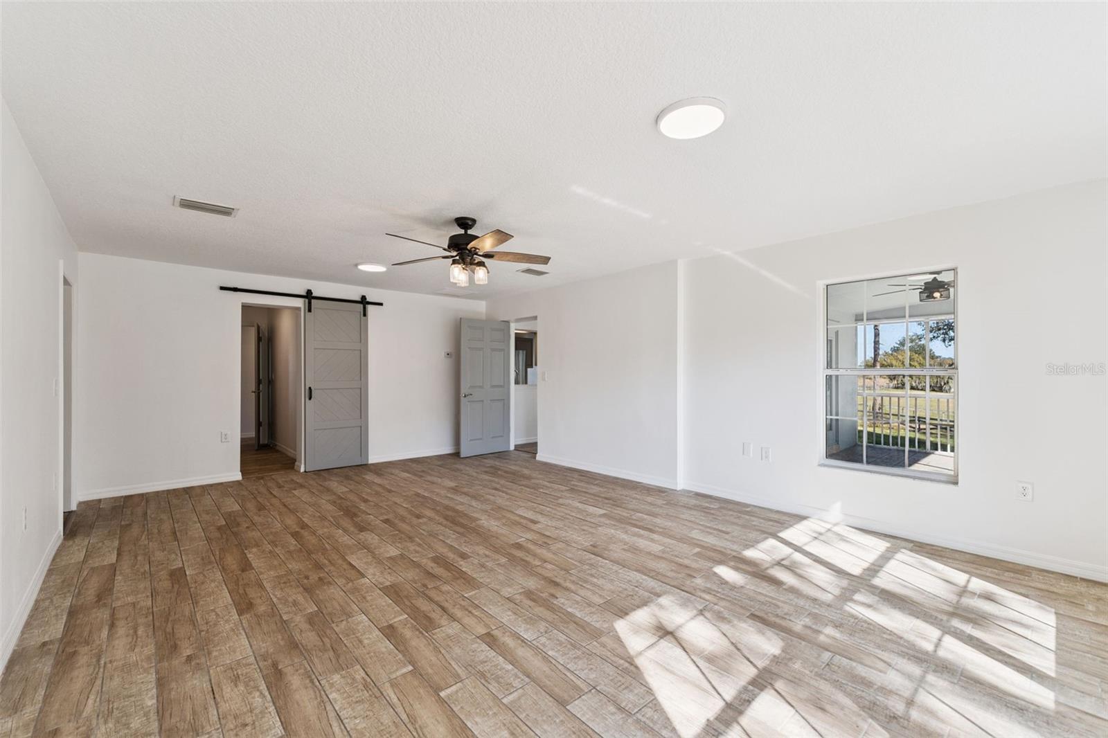 Image 17 of 72 For 4432 Marion County Road