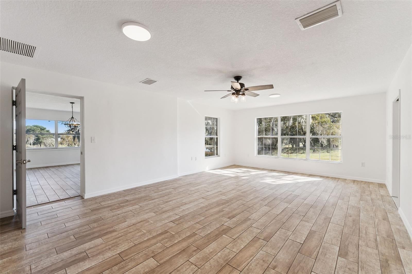 Image 19 of 72 For 4432 Marion County Road