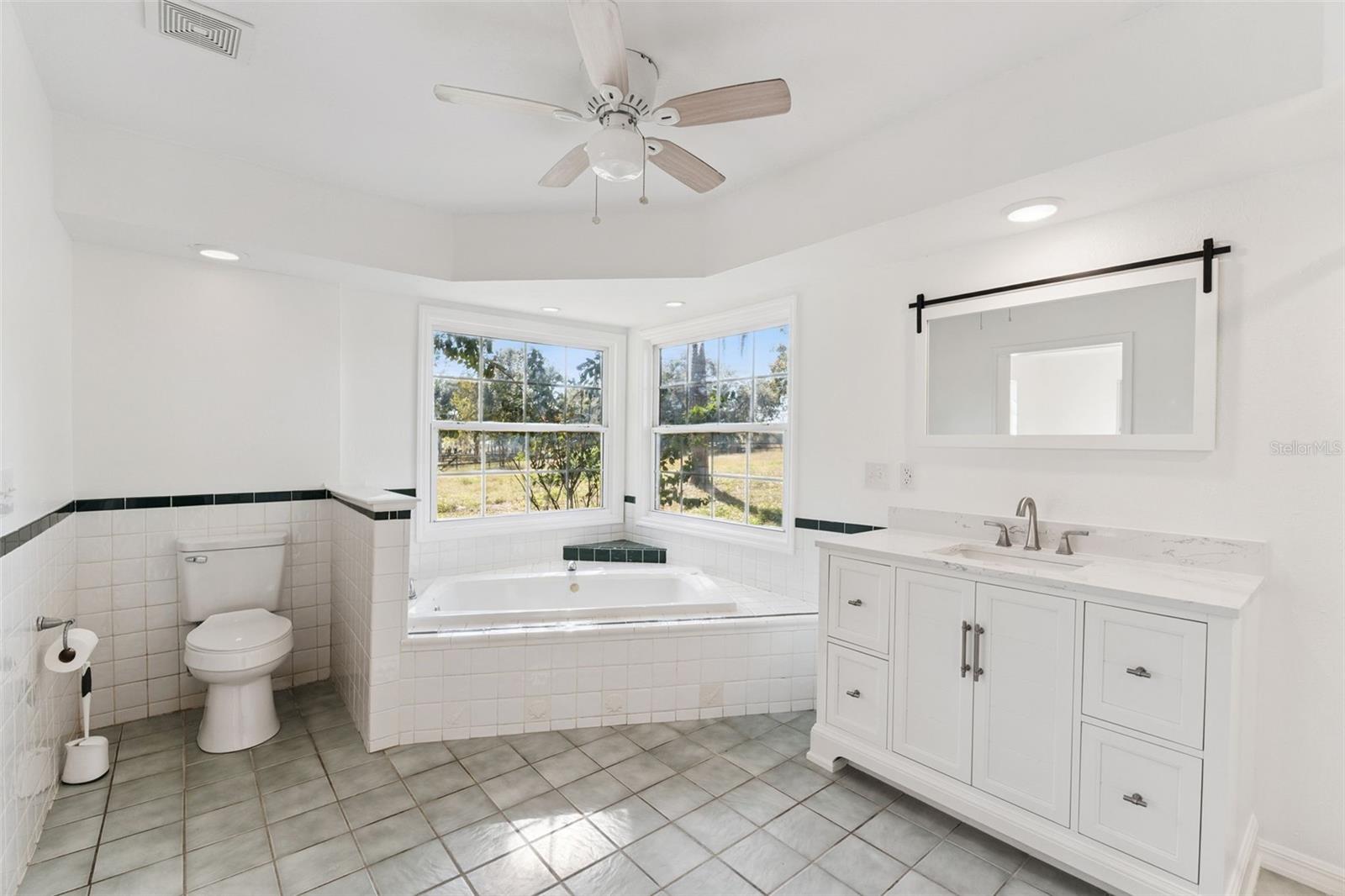 Image 20 of 72 For 4432 Marion County Road