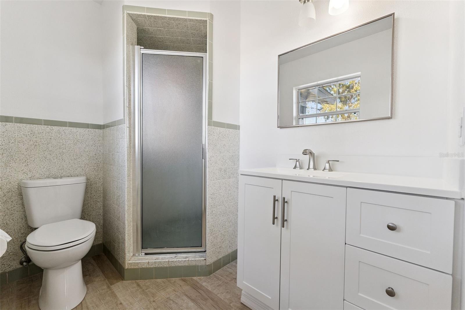 Image 24 of 72 For 4432 Marion County Road