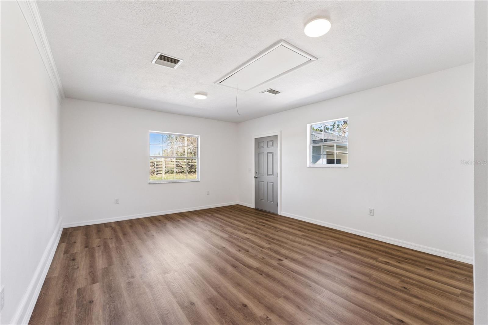 Image 27 of 72 For 4432 Marion County Road