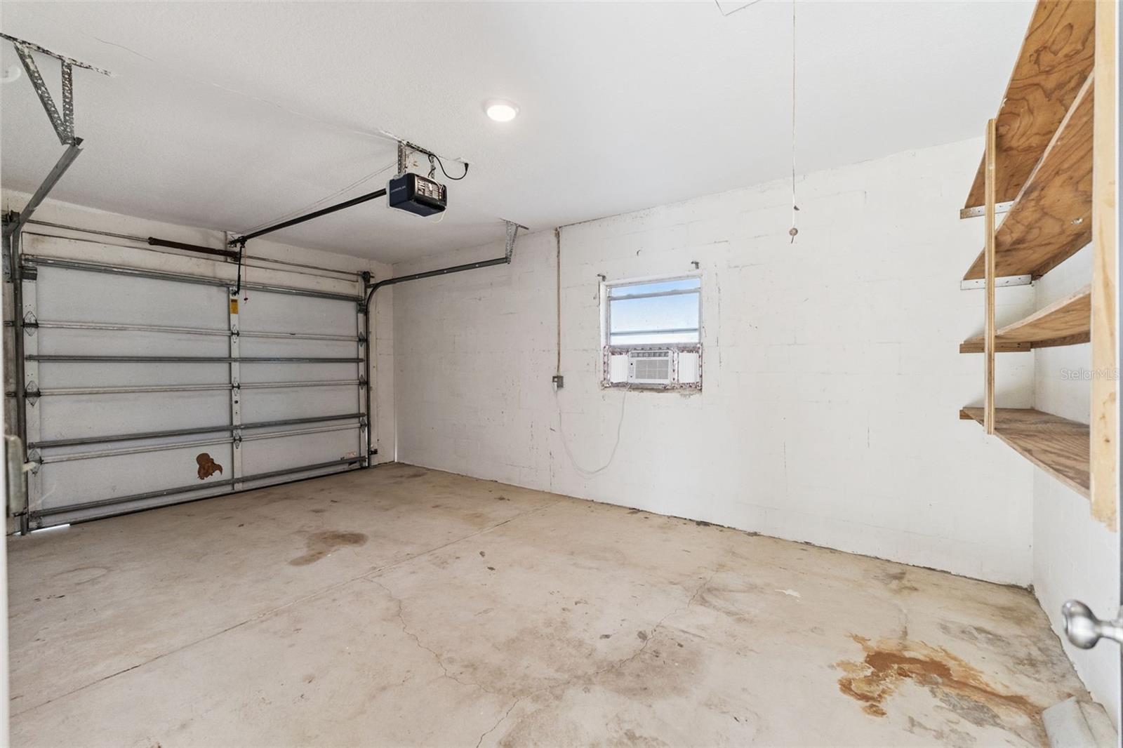 Image 37 of 72 For 4432 Marion County Road