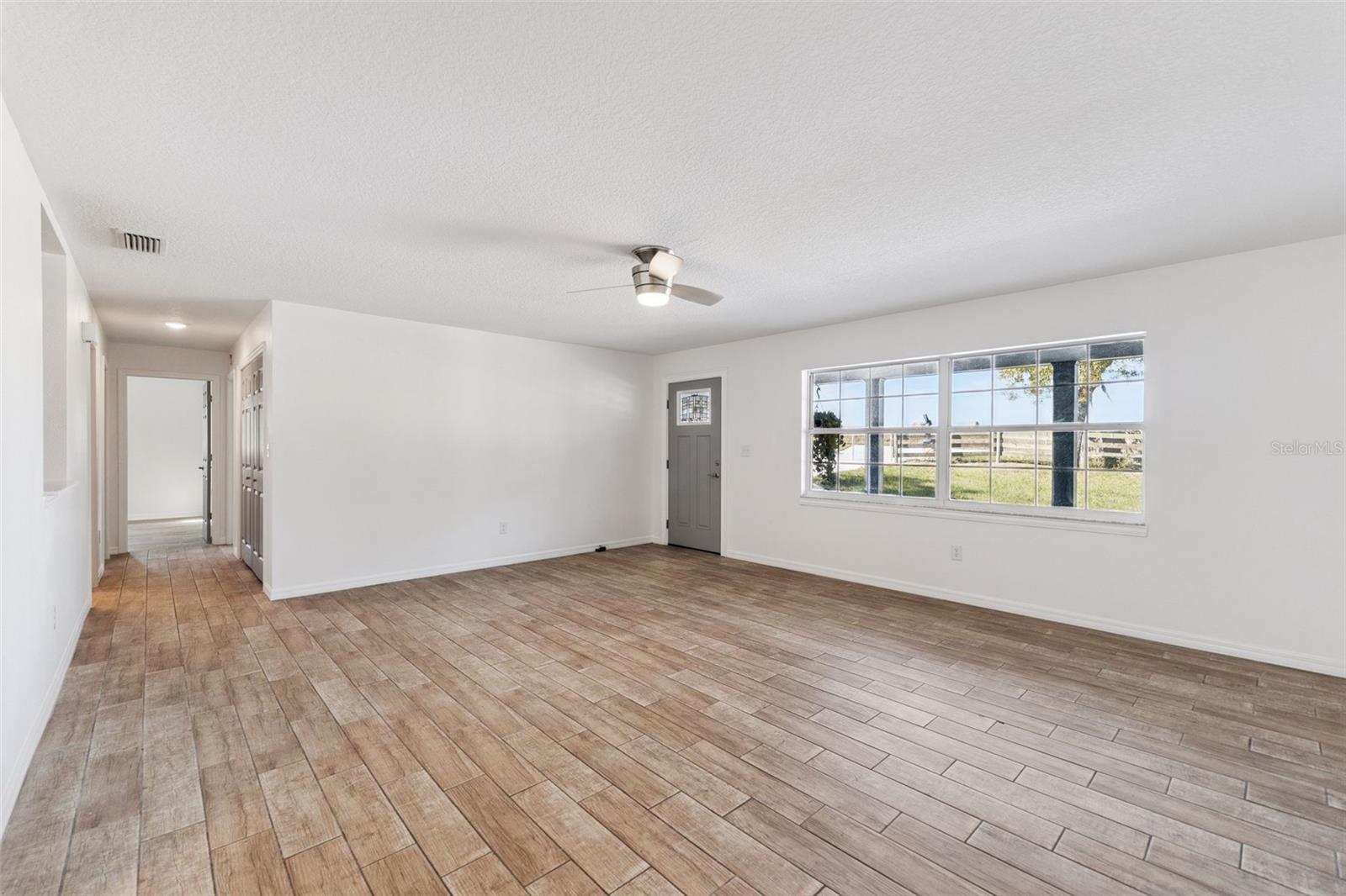 Image 4 of 72 For 4432 Marion County Road