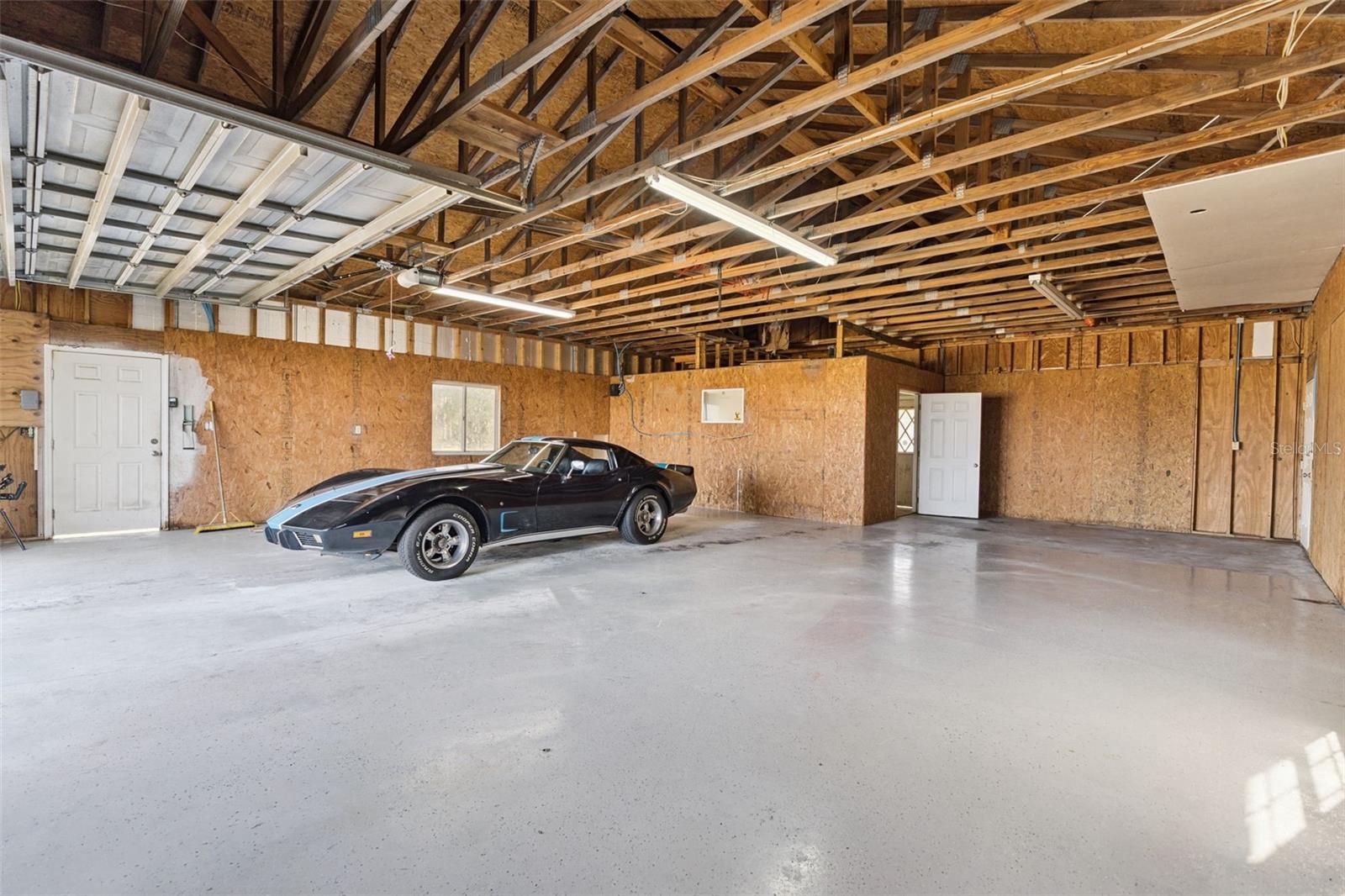 Image 41 of 72 For 4432 Marion County Road