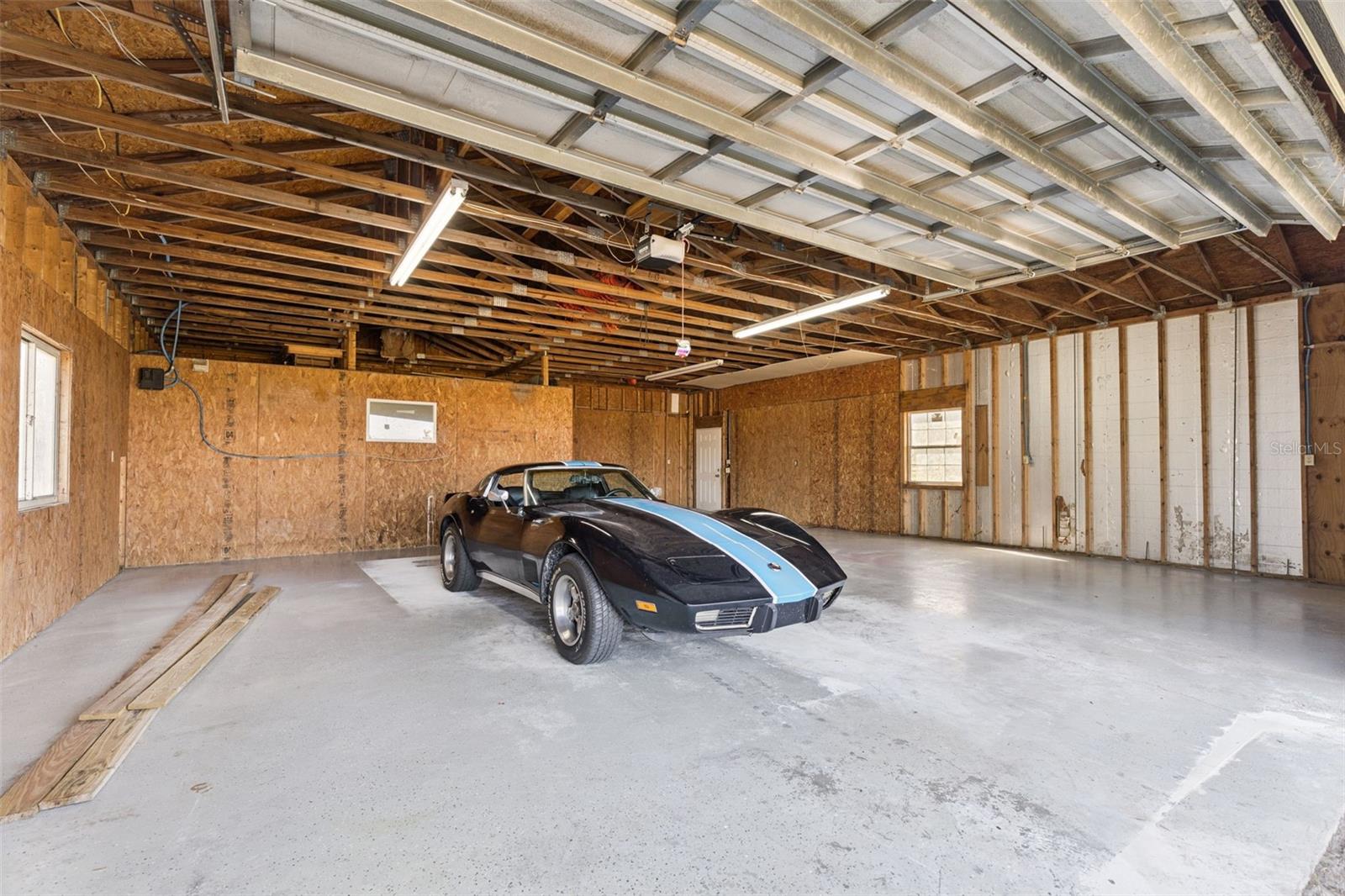 Image 43 of 72 For 4432 Marion County Road