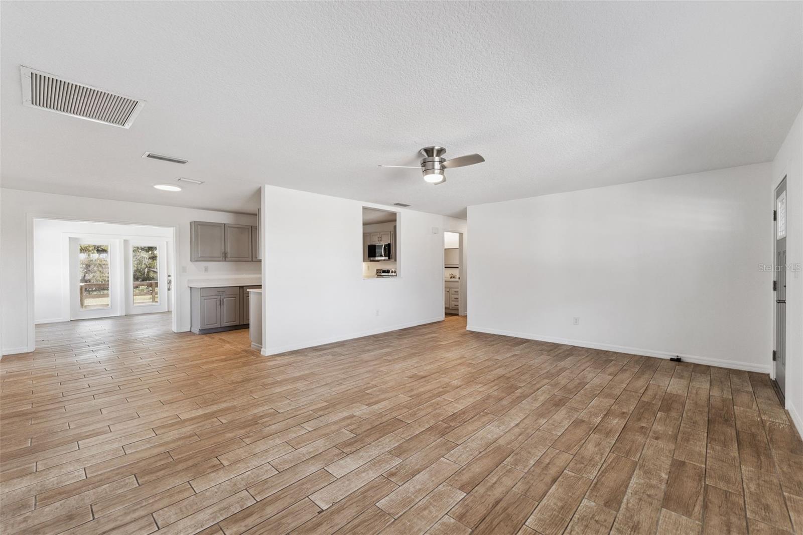 Image 7 of 72 For 4432 Marion County Road