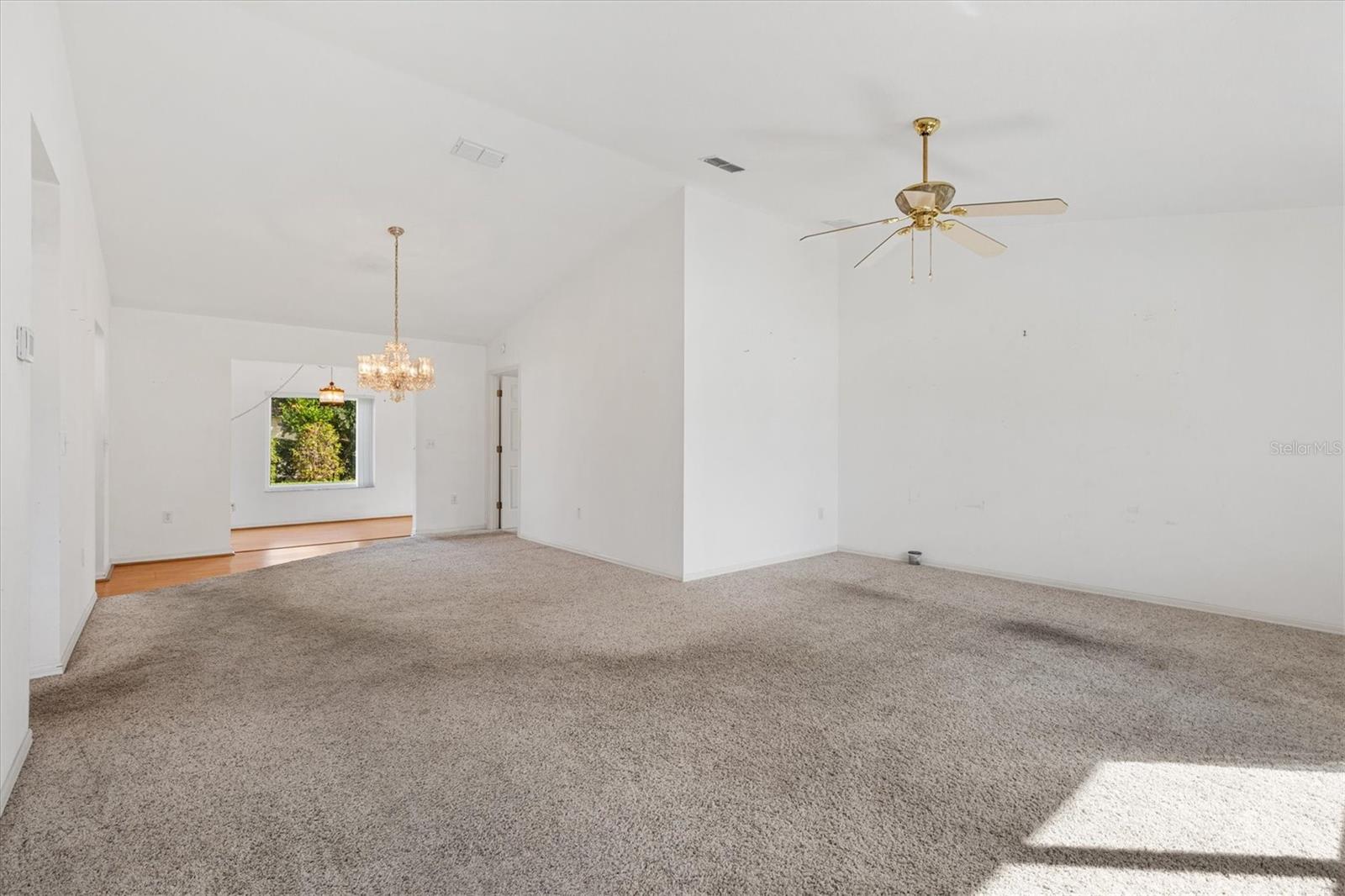 Image 11 of 40 For 13727 87th Avenue