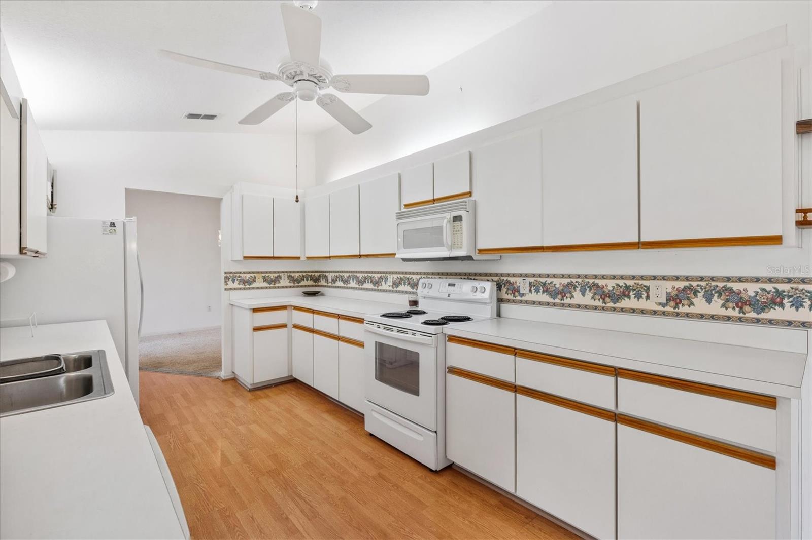 Image 16 of 40 For 13727 87th Avenue