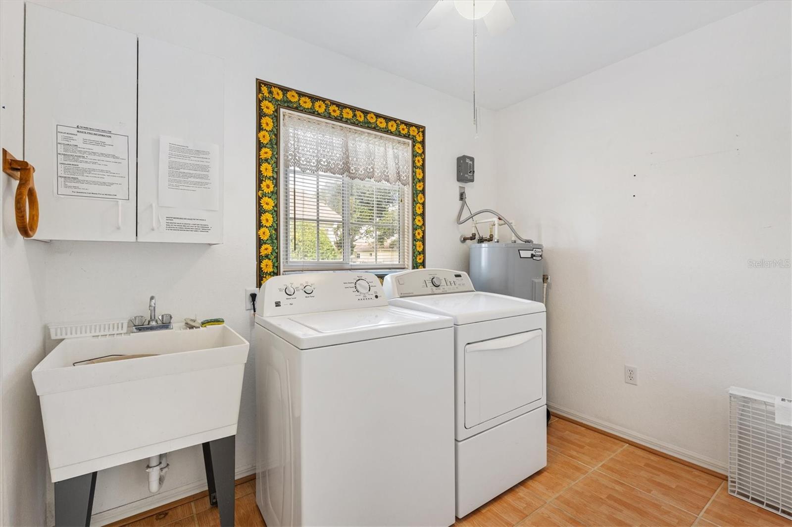 Image 9 of 40 For 13727 87th Avenue