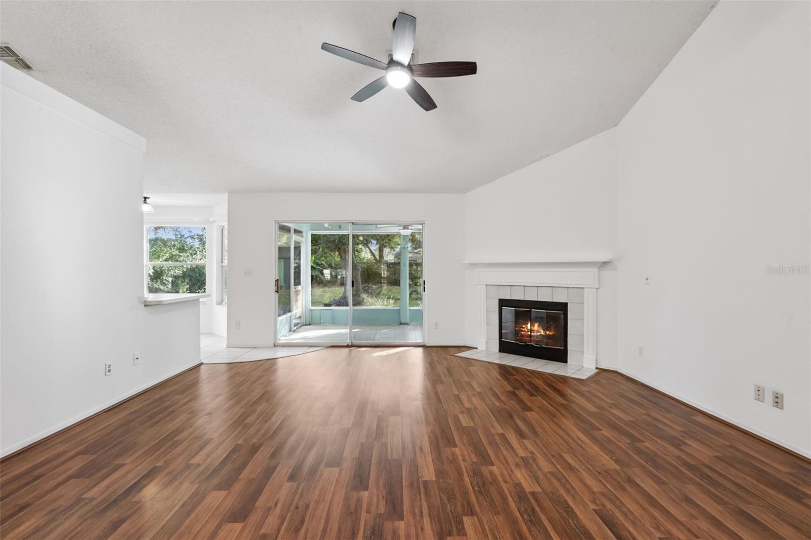 Image 12 of 56 For 2640 Waterview Drive