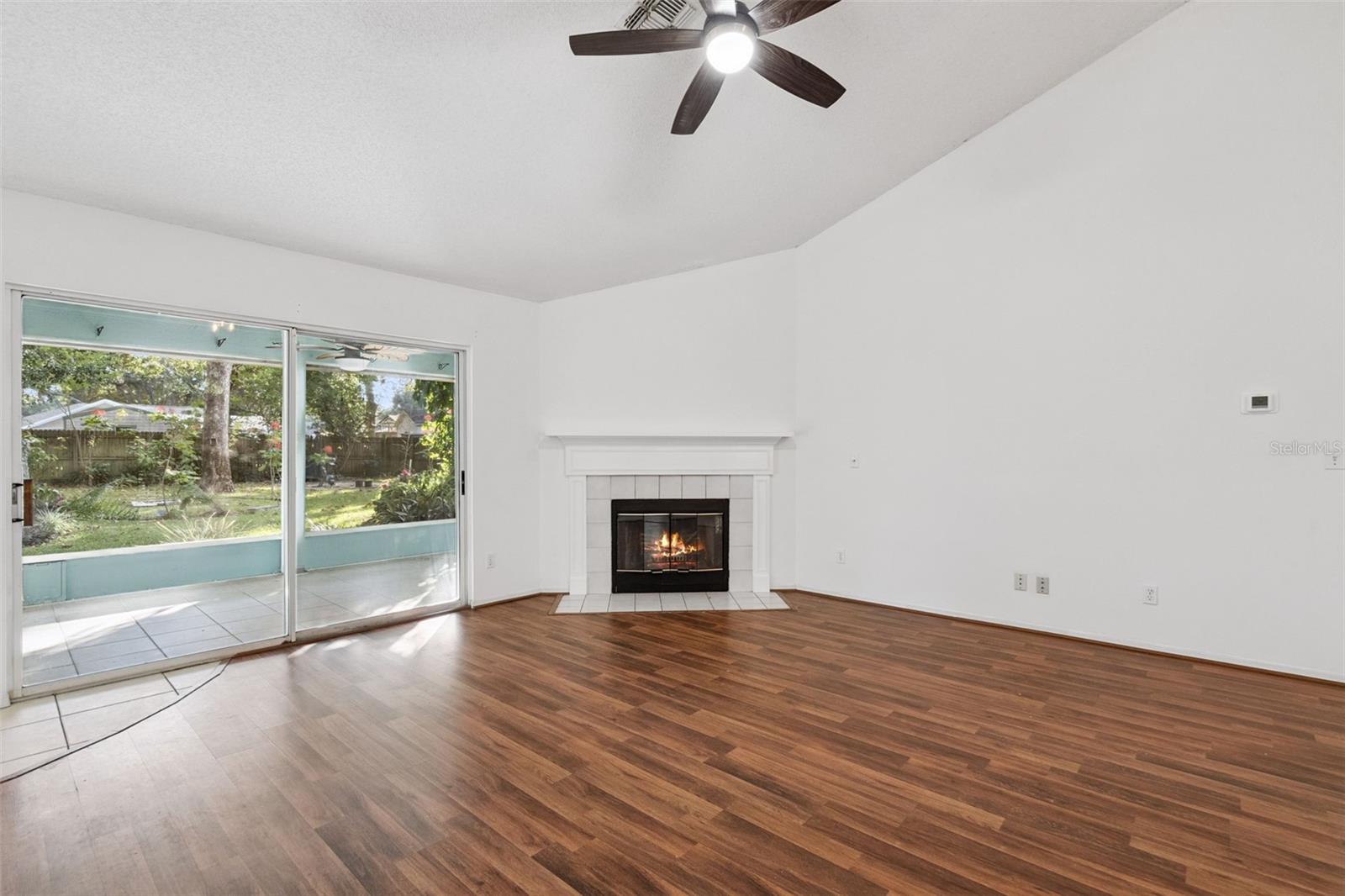 Image 13 of 56 For 2640 Waterview Drive