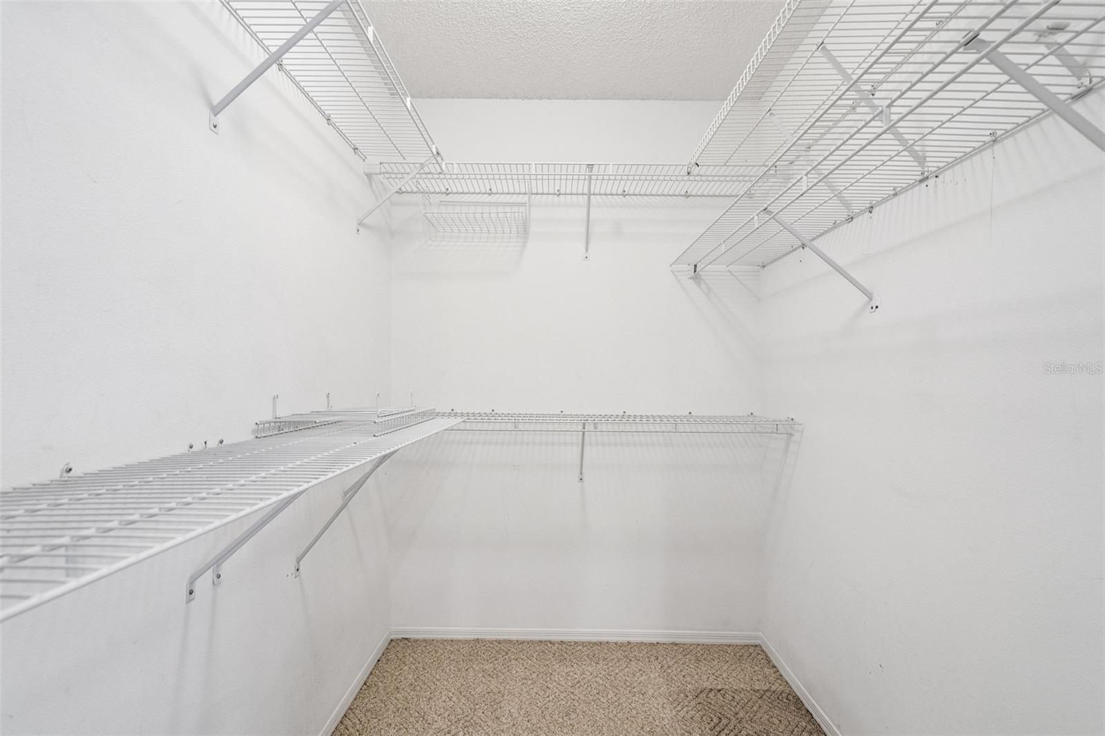 Image 23 of 56 For 2640 Waterview Drive