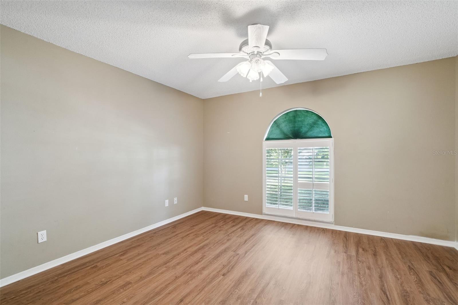 Image 31 of 56 For 2640 Waterview Drive