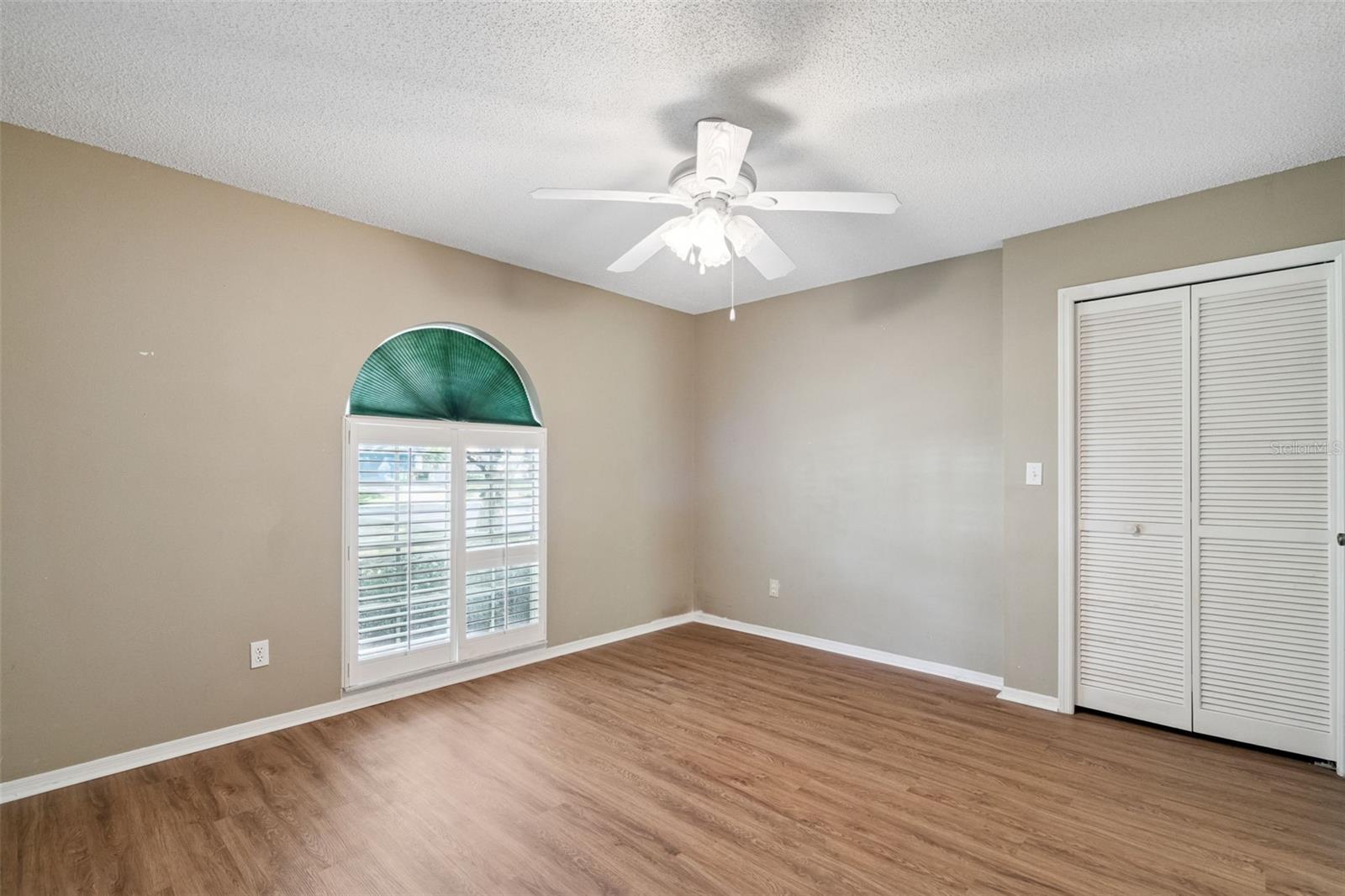 Image 32 of 56 For 2640 Waterview Drive