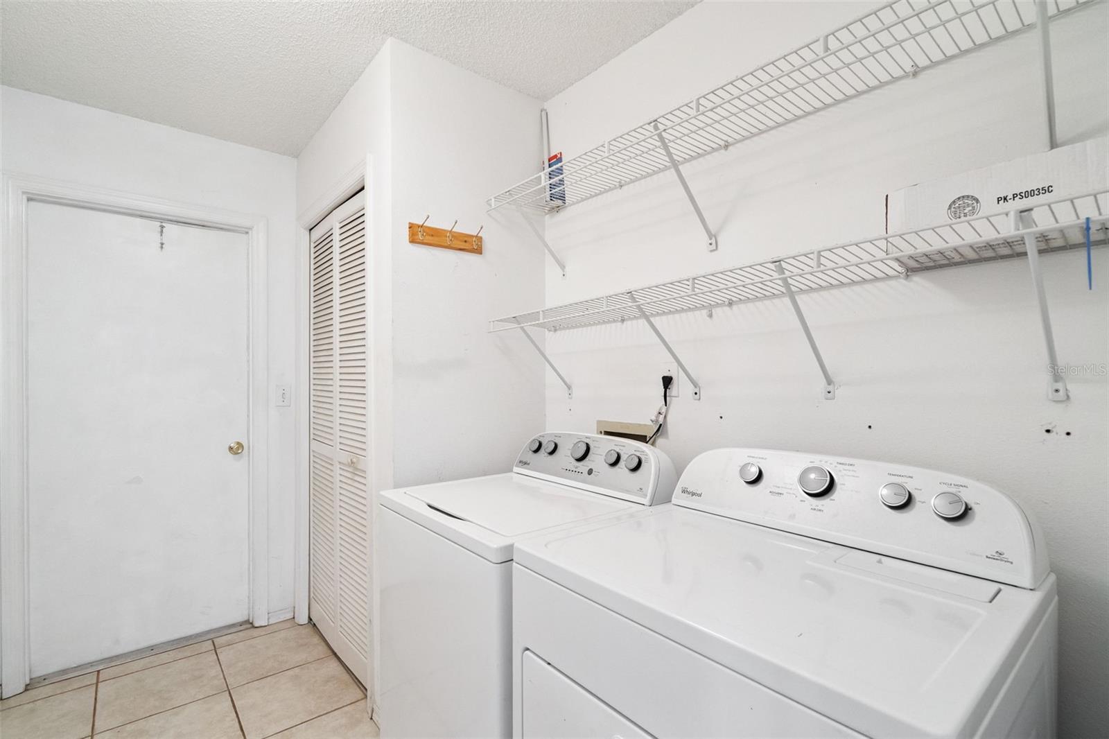 Image 33 of 56 For 2640 Waterview Drive