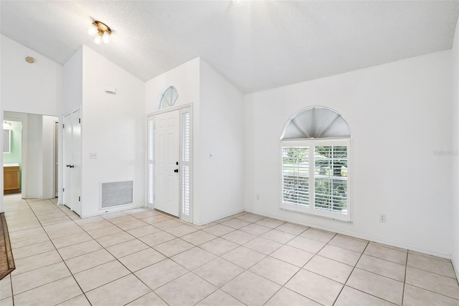 Image 6 of 56 For 2640 Waterview Drive