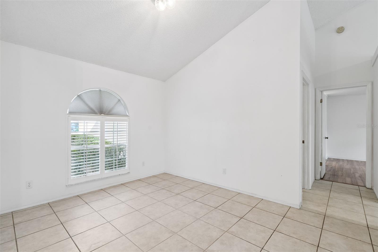 Image 7 of 56 For 2640 Waterview Drive