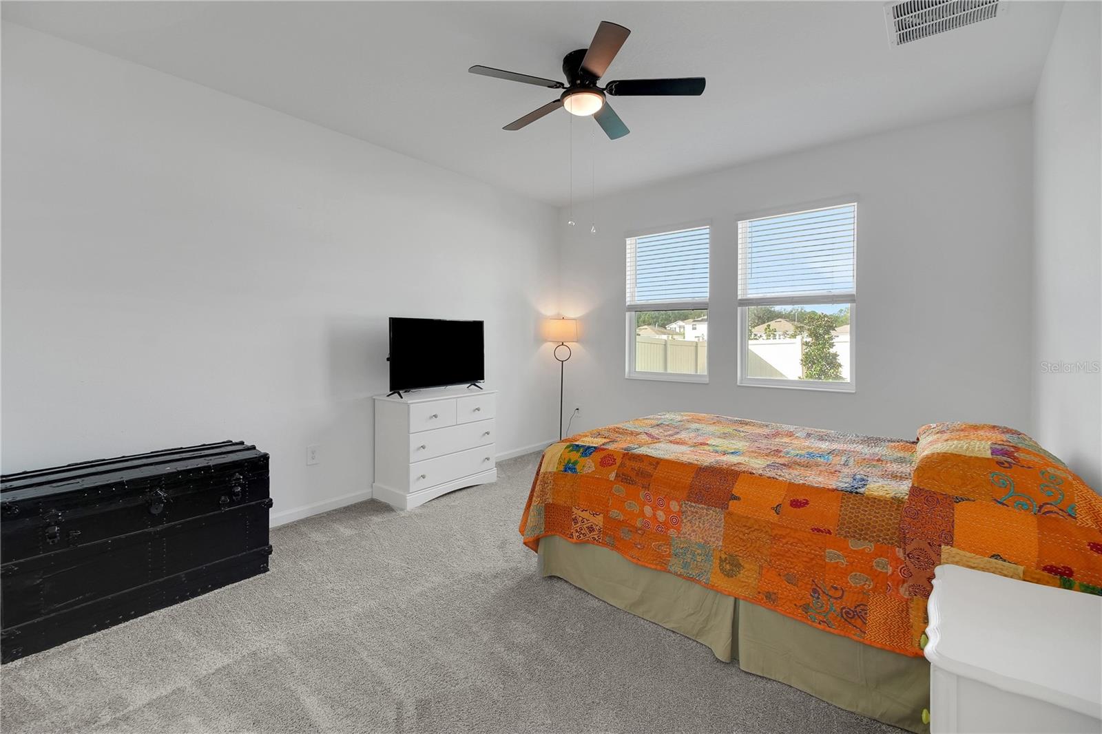 Image 17 of 49 For 9392 Revere Avenue